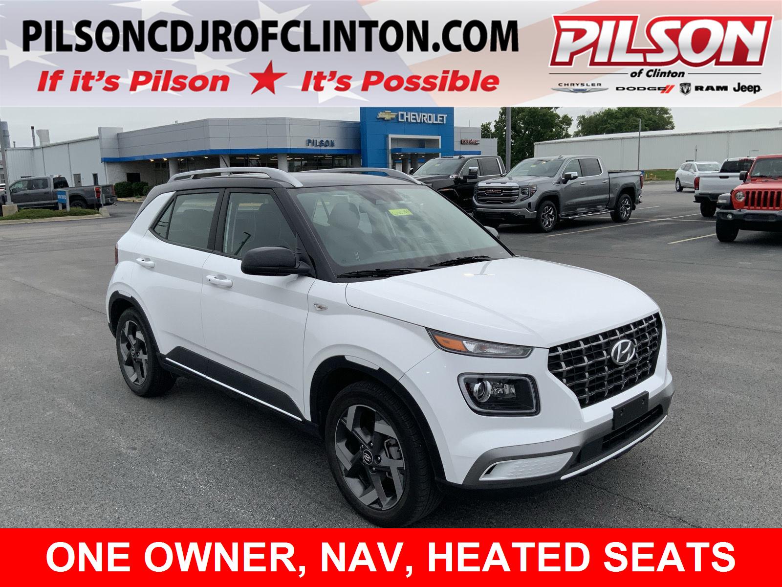 Lunar White w/Black Roof 2024 Hyundai Venue Limited FWD SUV / Crossover Front-Wheel Drive Continuously Variable Transmission