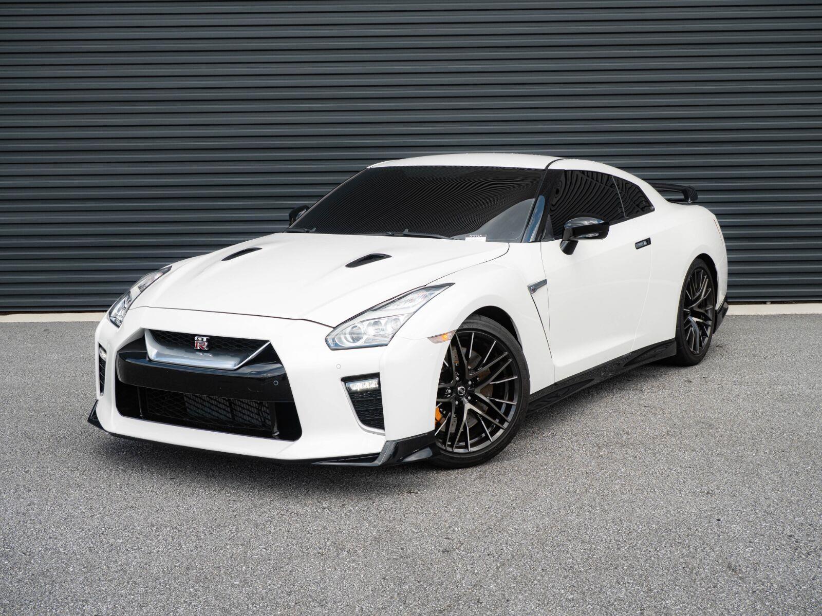 Pearl White Tricoat 2021 Nissan GT-R Coupe All-Wheel Drive Automatic