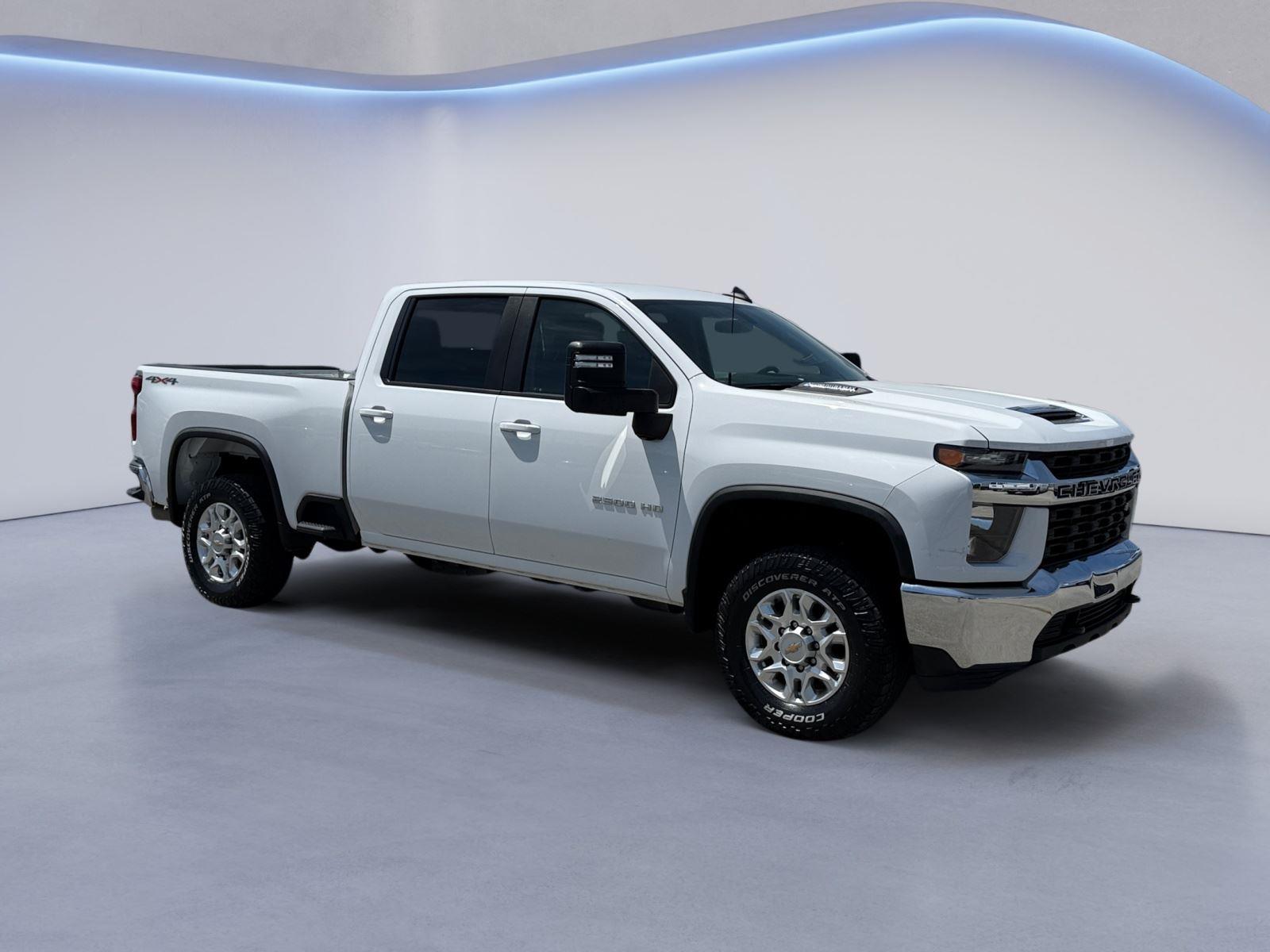 Summit White 2022 Chevrolet Silverado 2500HD LT Crew Cab 4WD Pickup Truck Four-Wheel Drive Automatic