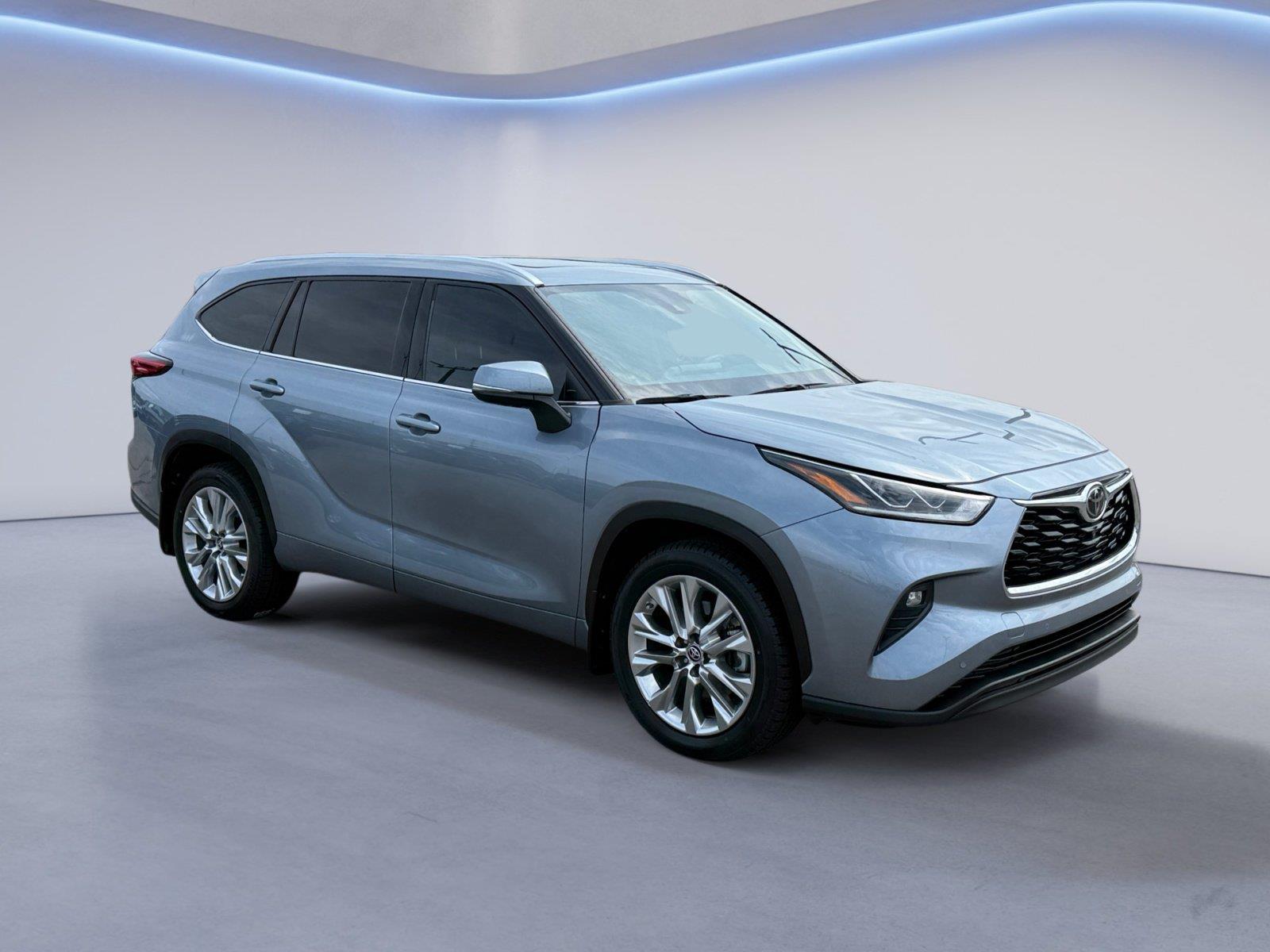 Moondust 2020 Toyota Highlander SUV / Crossover All-Wheel Drive 8-Speed Automatic