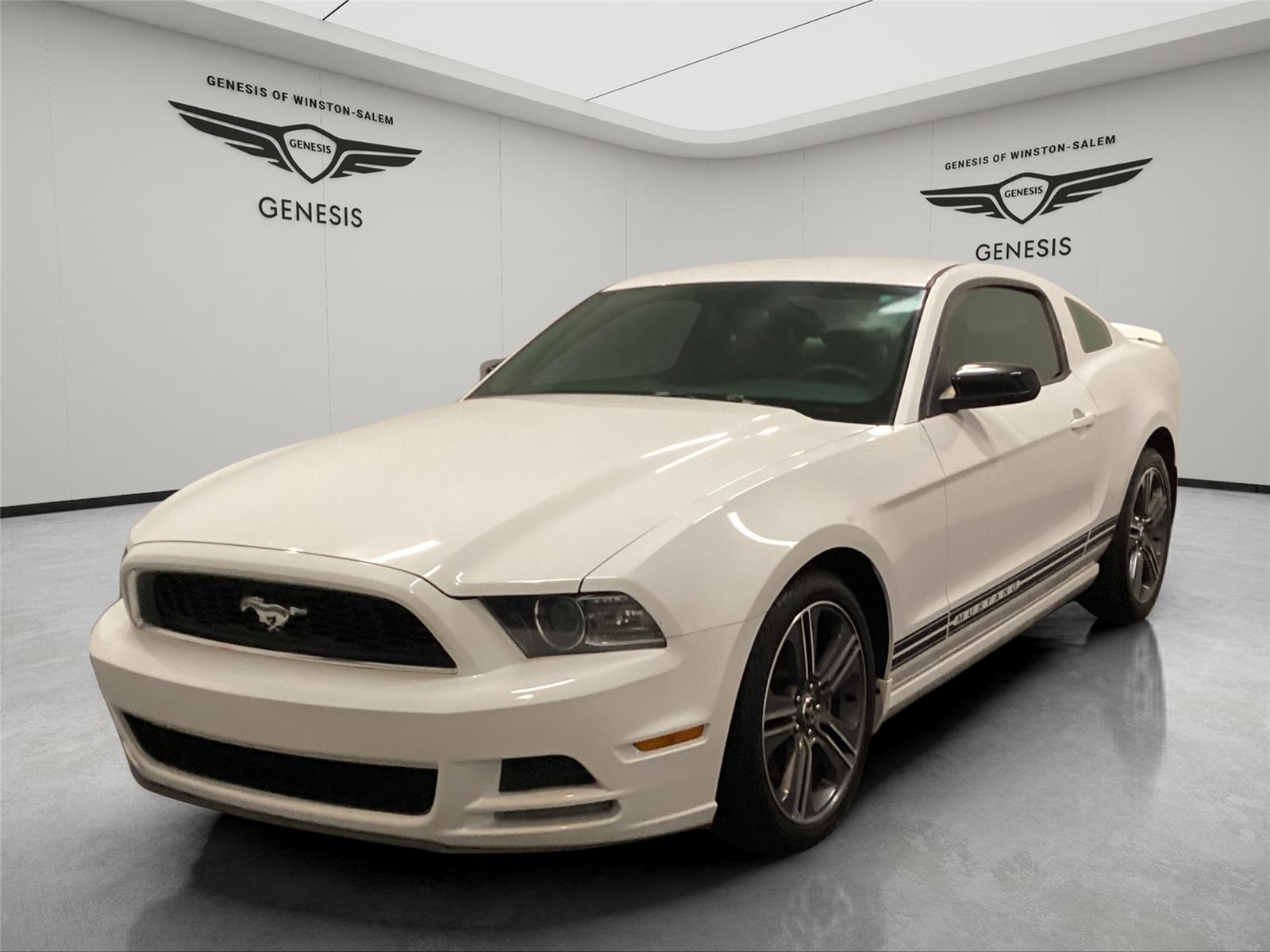 Oxford White 2014 Ford Mustang Coupe Rear-Wheel Drive 6-Speed Automatic