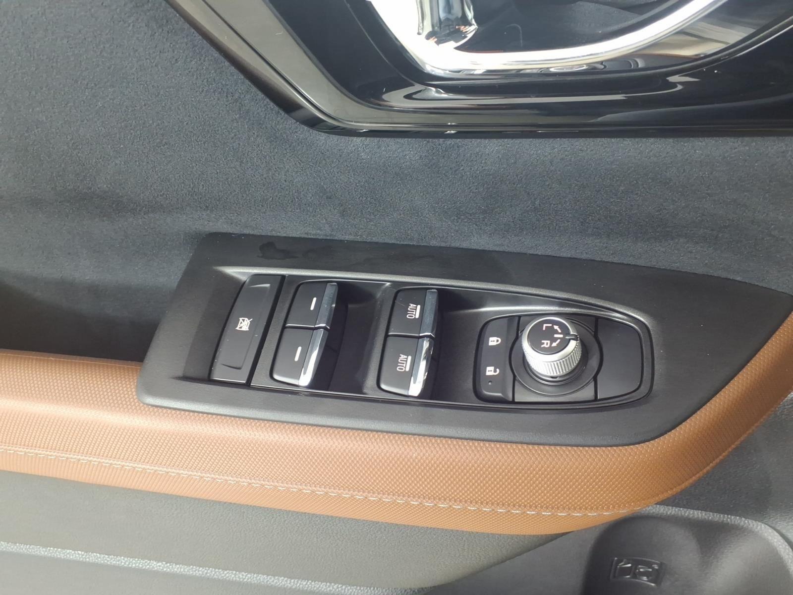 New 2026 PEARL Subaru Touring image 14