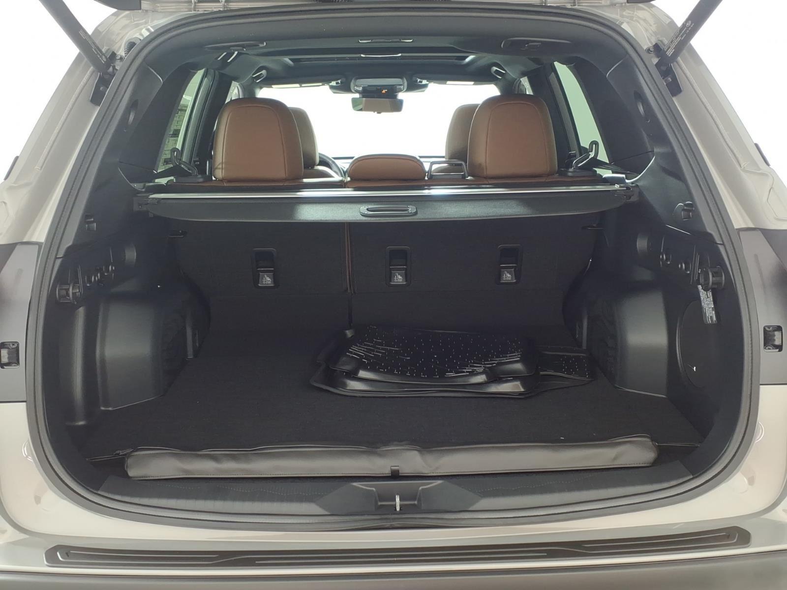 New 2026 PEARL Subaru Touring image 24