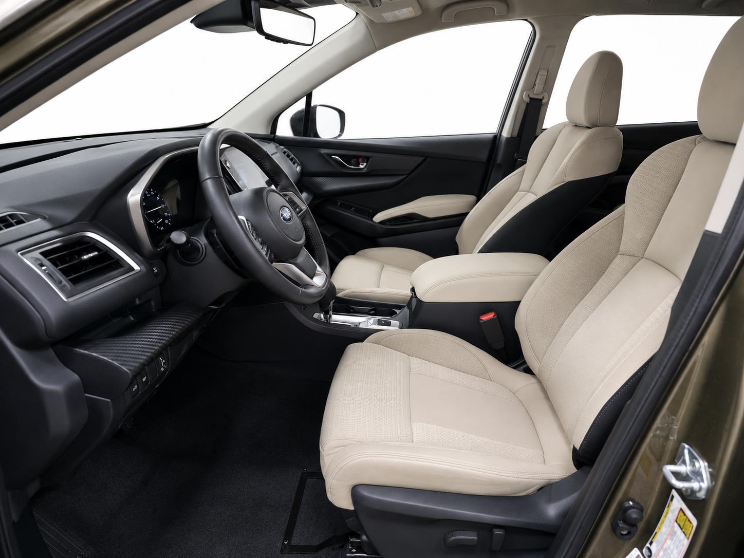 Used 2025 Autumn Green Metallic Subaru Premium image 3