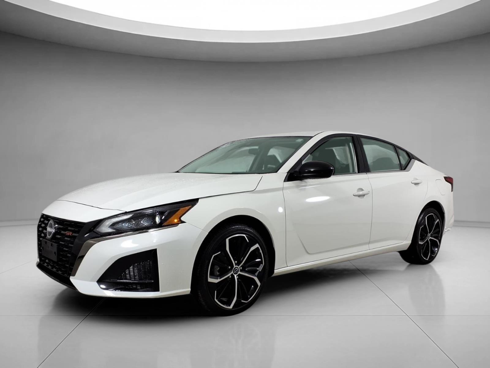 Glacier White 2025 Nissan Altima 2.5 SR AWD Sedan All-Wheel Drive Continuously Variable Transmission