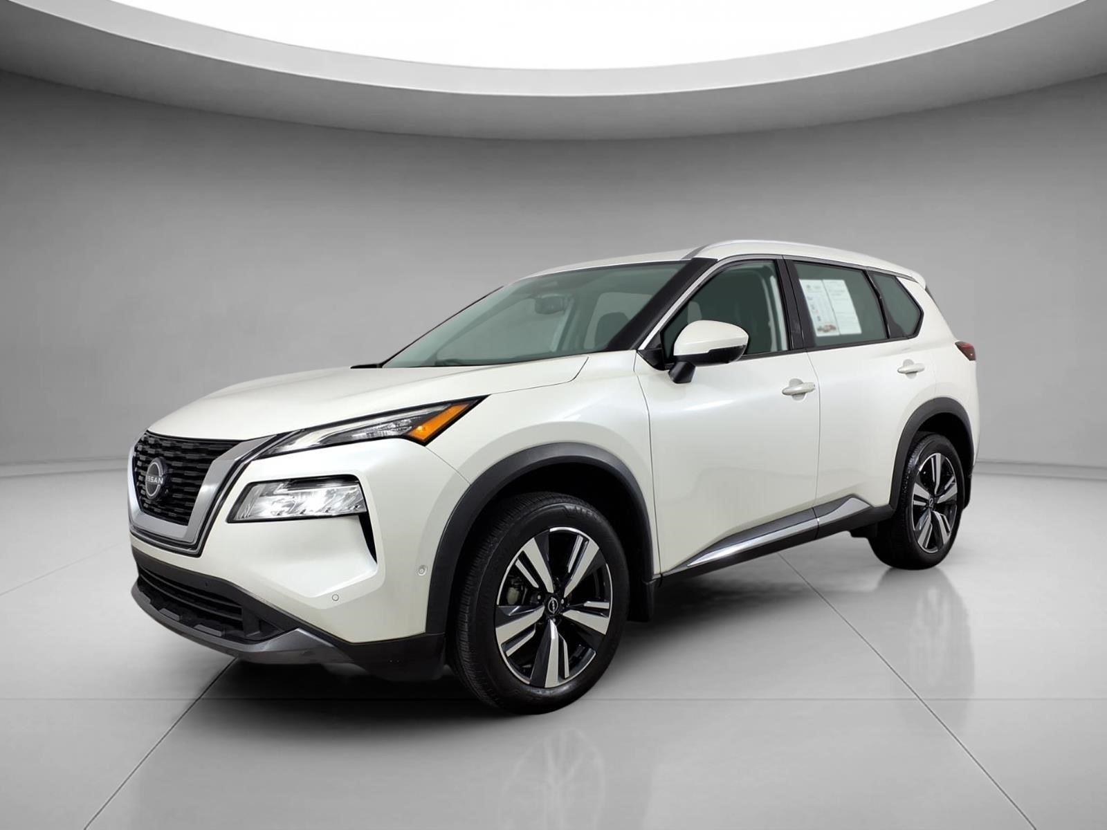 Pearl White Tricoat 2023 Nissan Rogue SL FWD SUV / Crossover Front-Wheel Drive Continuously Variable Transmission