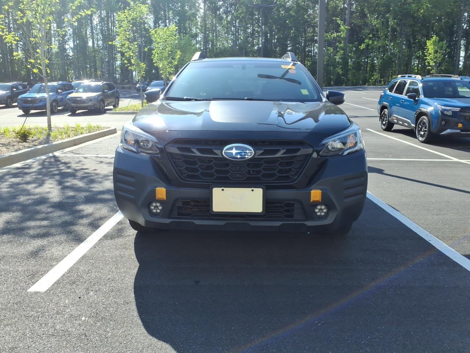 Crystal Black Silica 2022 Subaru Outback Wilderness Crossover AWD SUV / Crossover All-Wheel Drive Continuously Variable Transmission