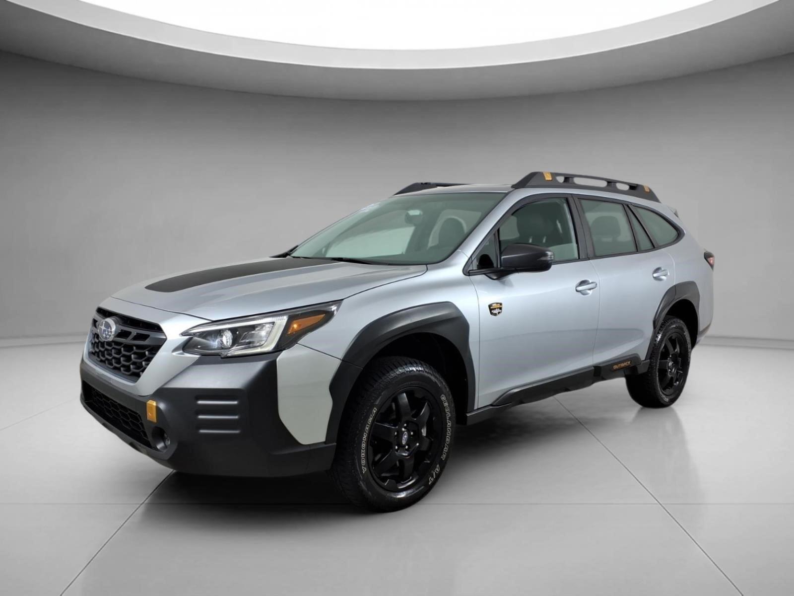 Ice Silver Metallic 2022 Subaru Outback Wilderness Crossover AWD SUV / Crossover All-Wheel Drive Continuously Variable Transmission