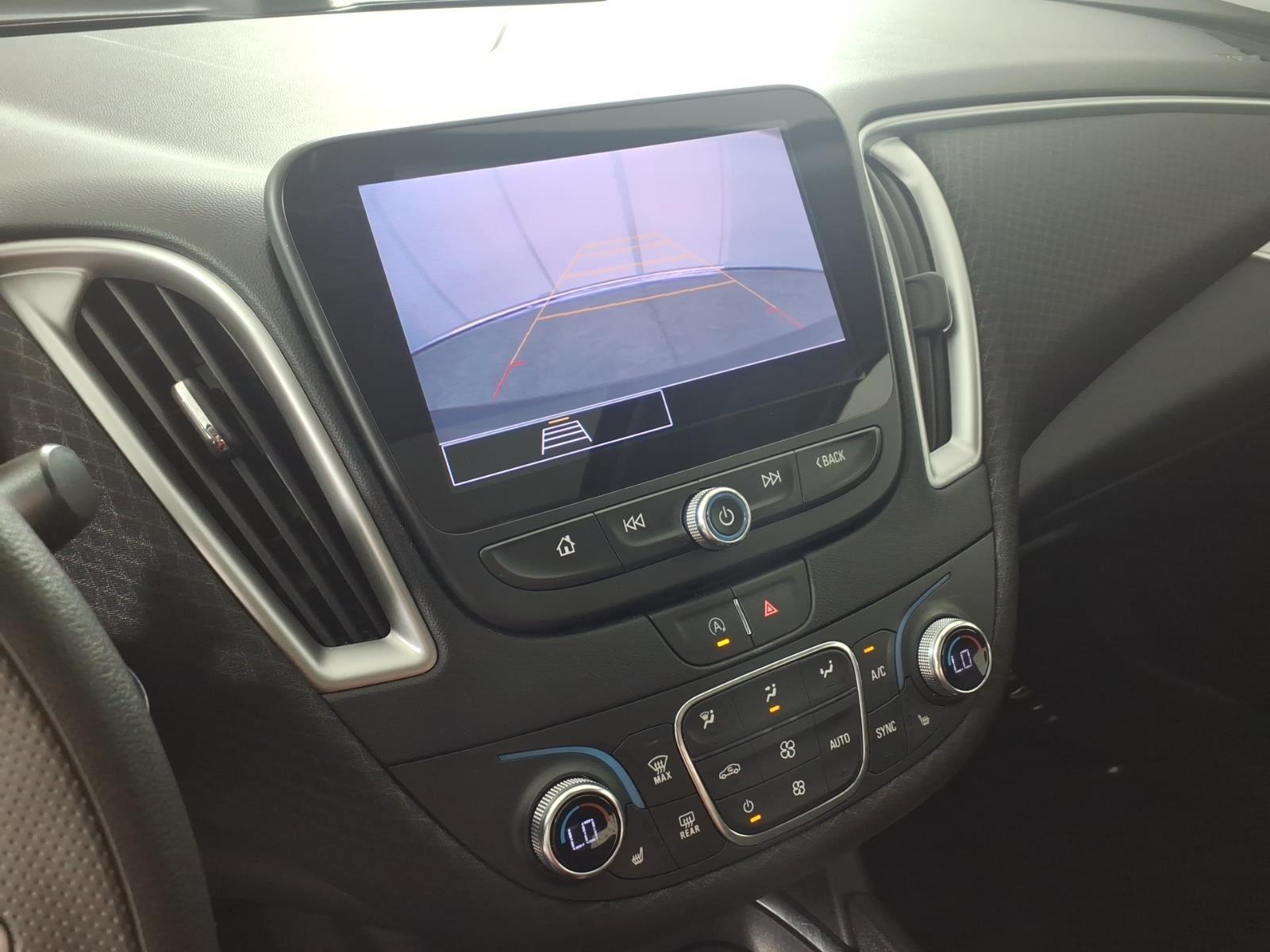 Used 2022 Mosaic Black Metallic Chevrolet LT image 4