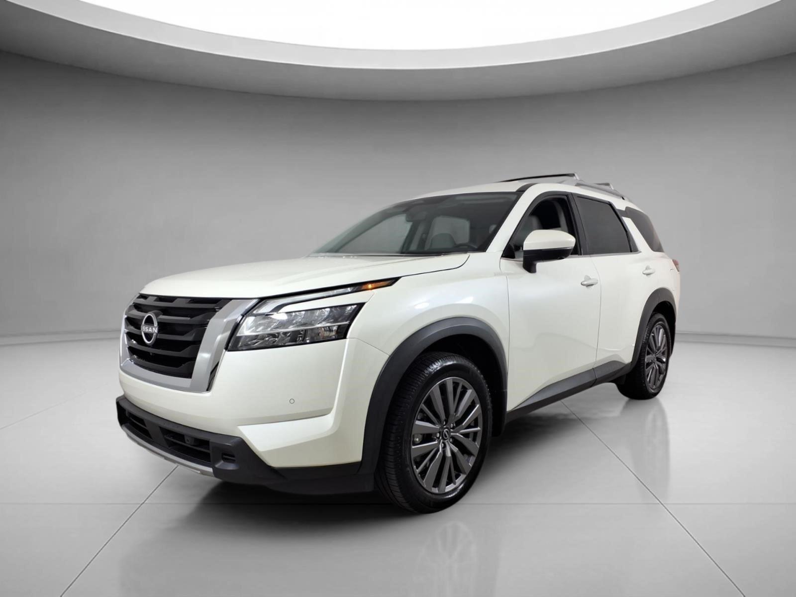 2023 Nissan Pathfinder SL FWD