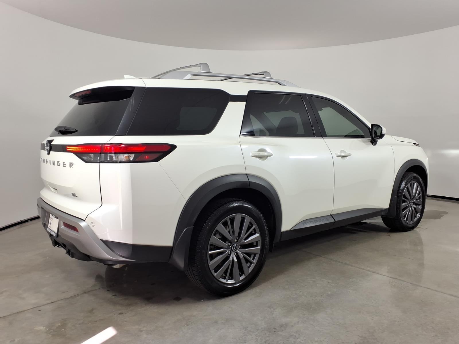 Used 2023 Pearl White Tricoat Nissan SL image 2