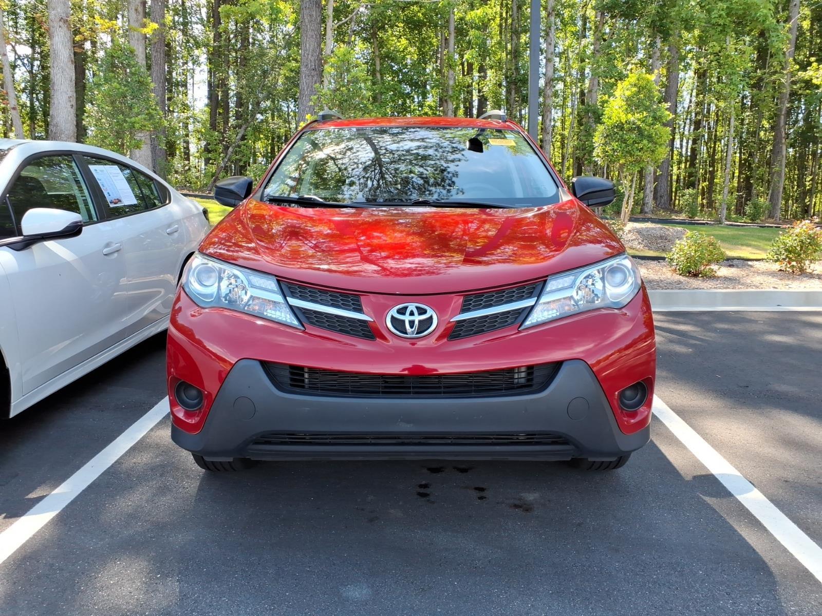 Barcelona Red Metallic 2015 Toyota RAV4 SUV / Crossover Front-Wheel Drive 6-Speed Automatic