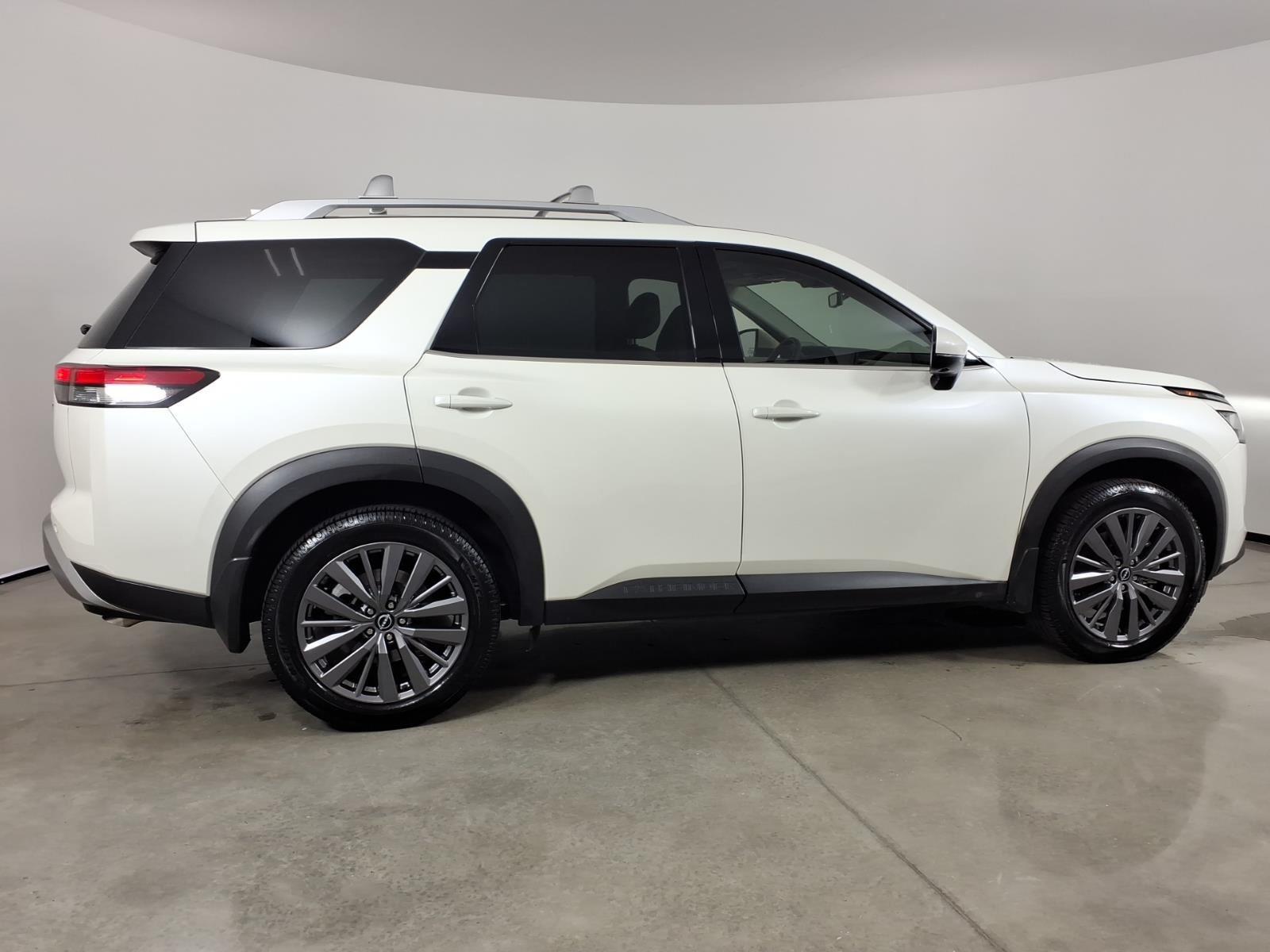 Used 2023 Pearl White Tricoat Nissan SL image 12