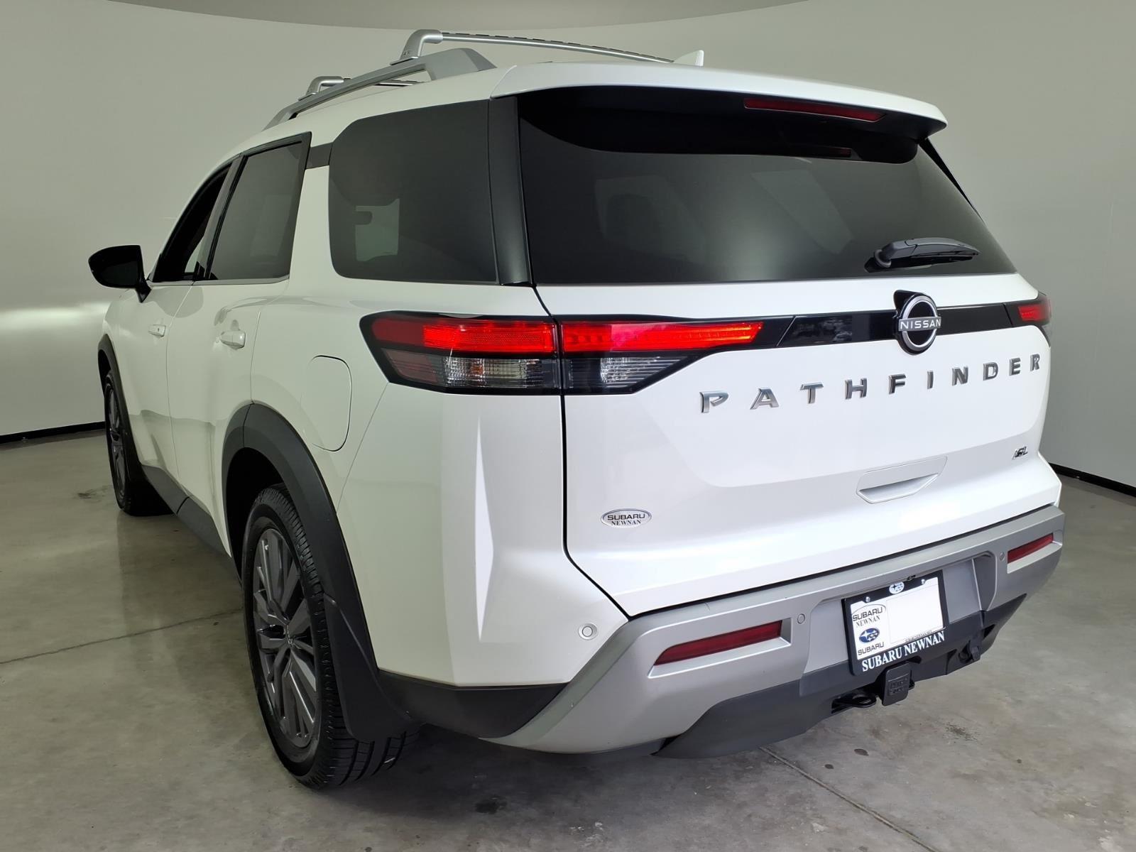 Used 2023 Pearl White Tricoat Nissan SL image 18