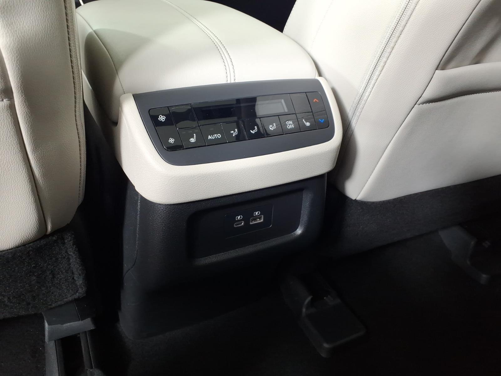 Used 2023 Pearl White Tricoat Nissan SL image 24