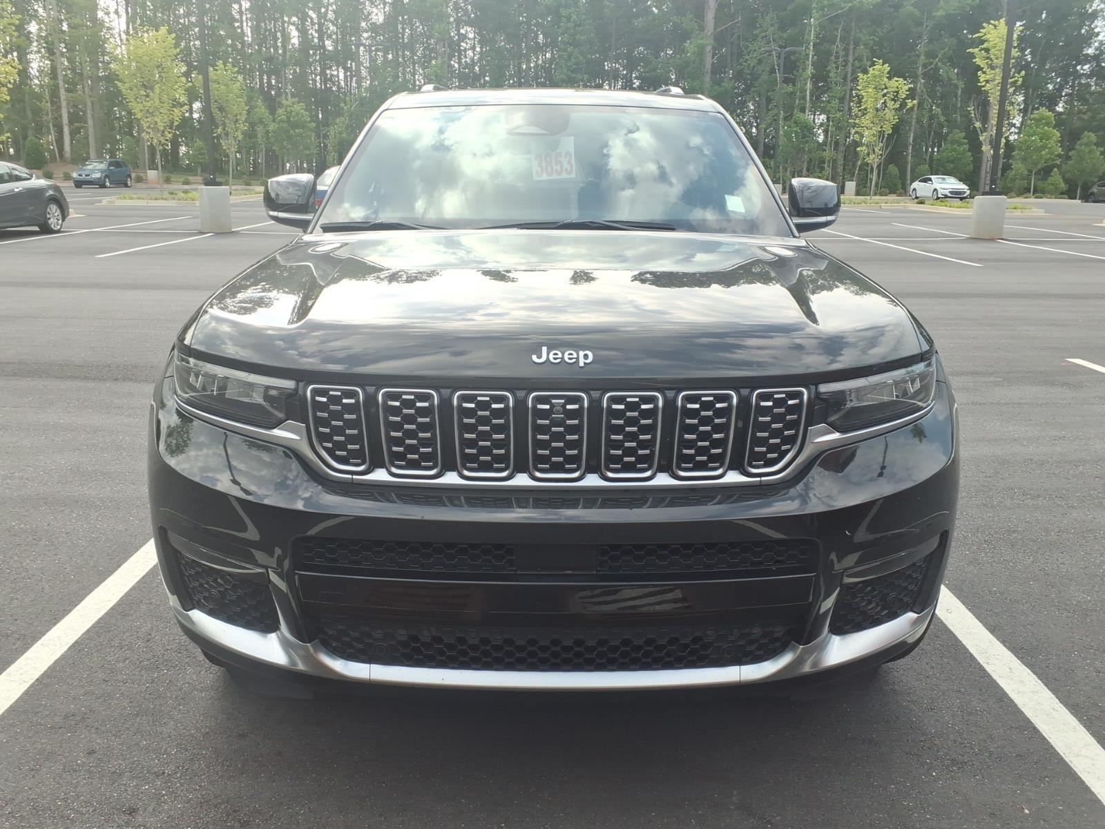 Baltic Gray Metallic Clearcoat 2023 Jeep Grand Cherokee SUV / Crossover Four-Wheel Drive 8-Speed Automatic