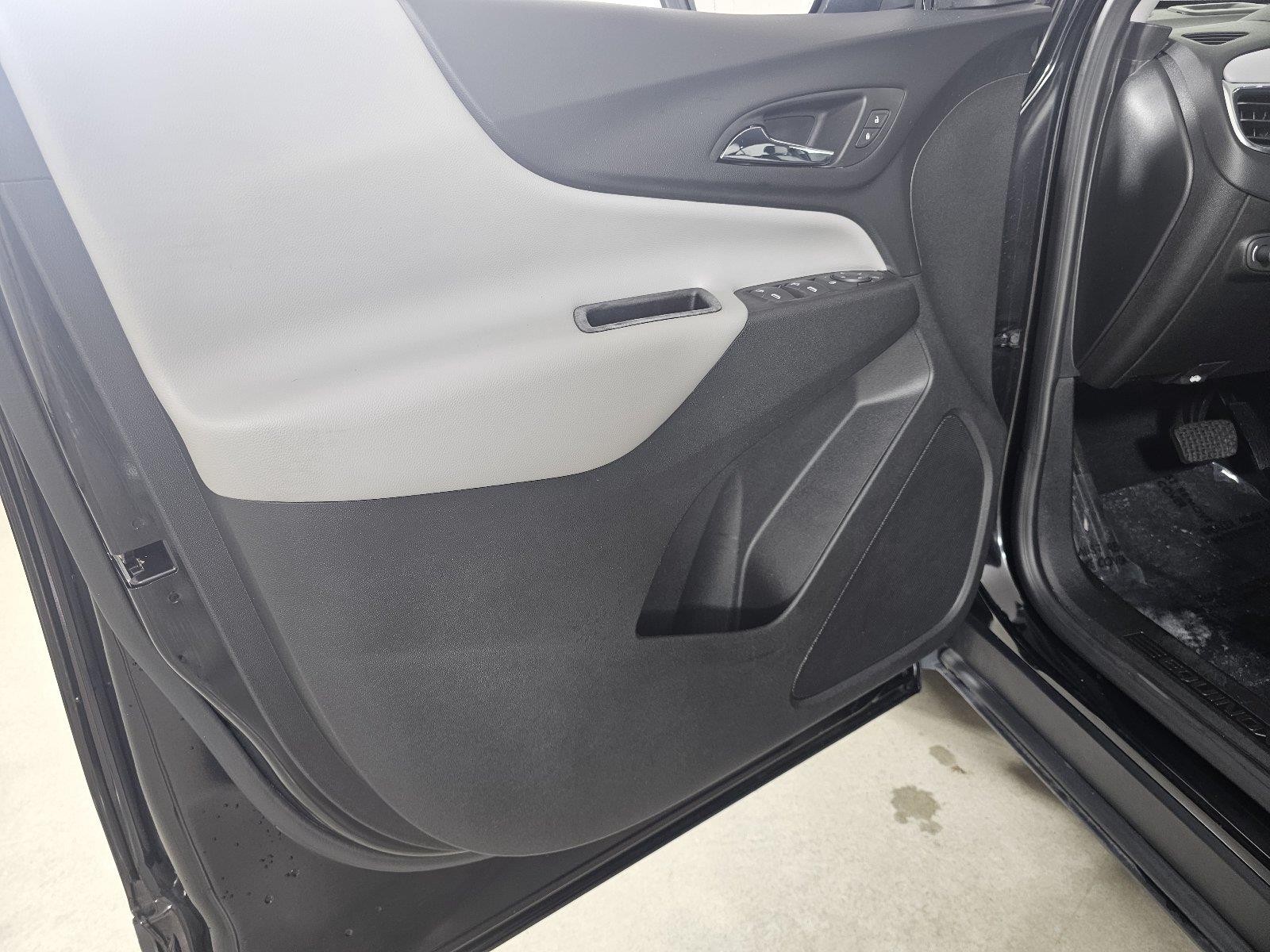 Used 2020 Mosaic Black Metallic Chevrolet LS image 4