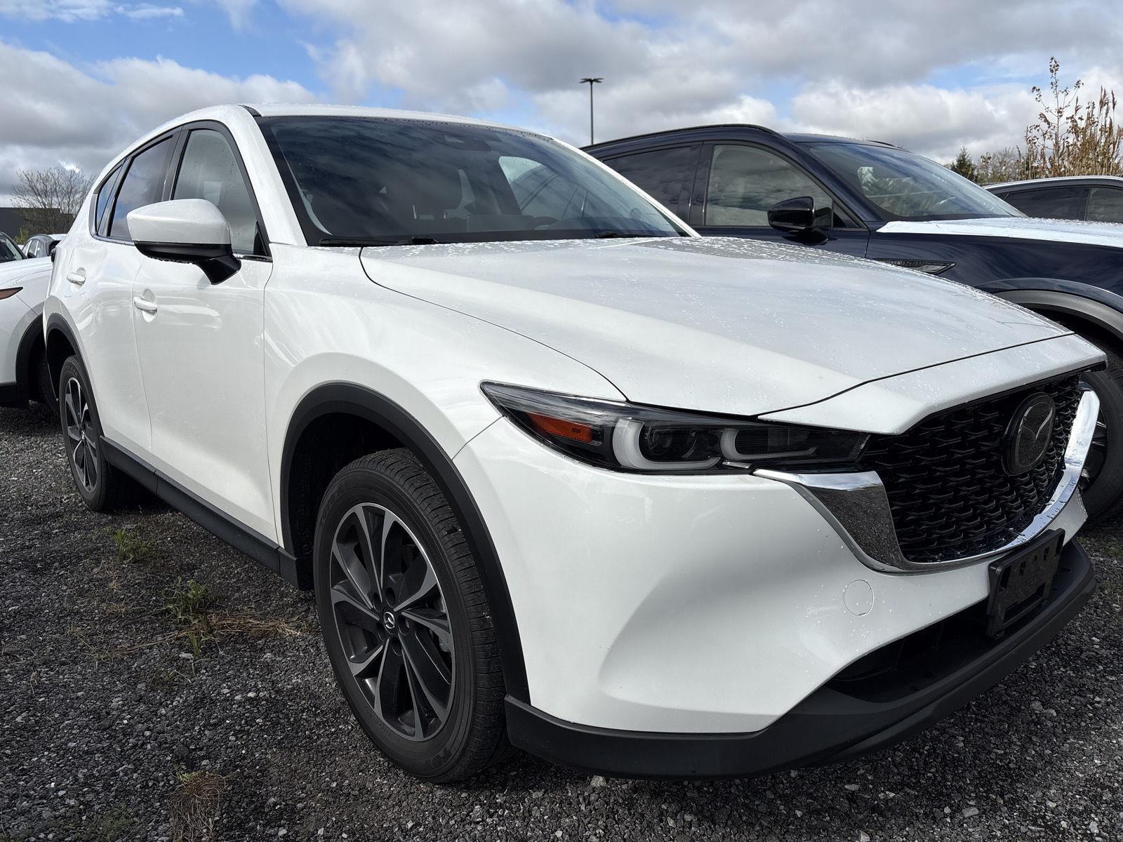 2023 Mazda CX-5 S Premium package Auto AWD's photo