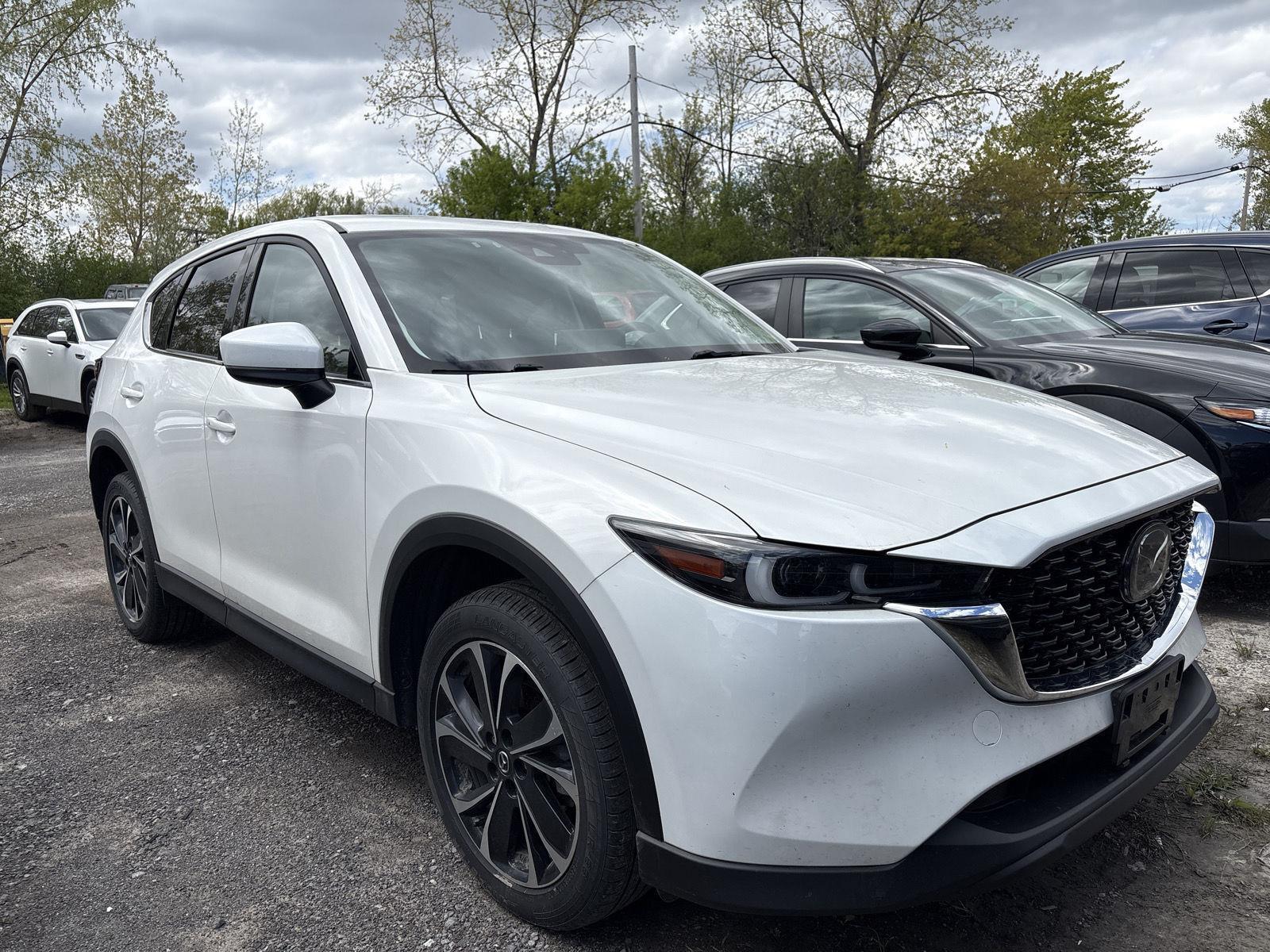 2023 Mazda CX-5 S Premium package Auto AWD's photo