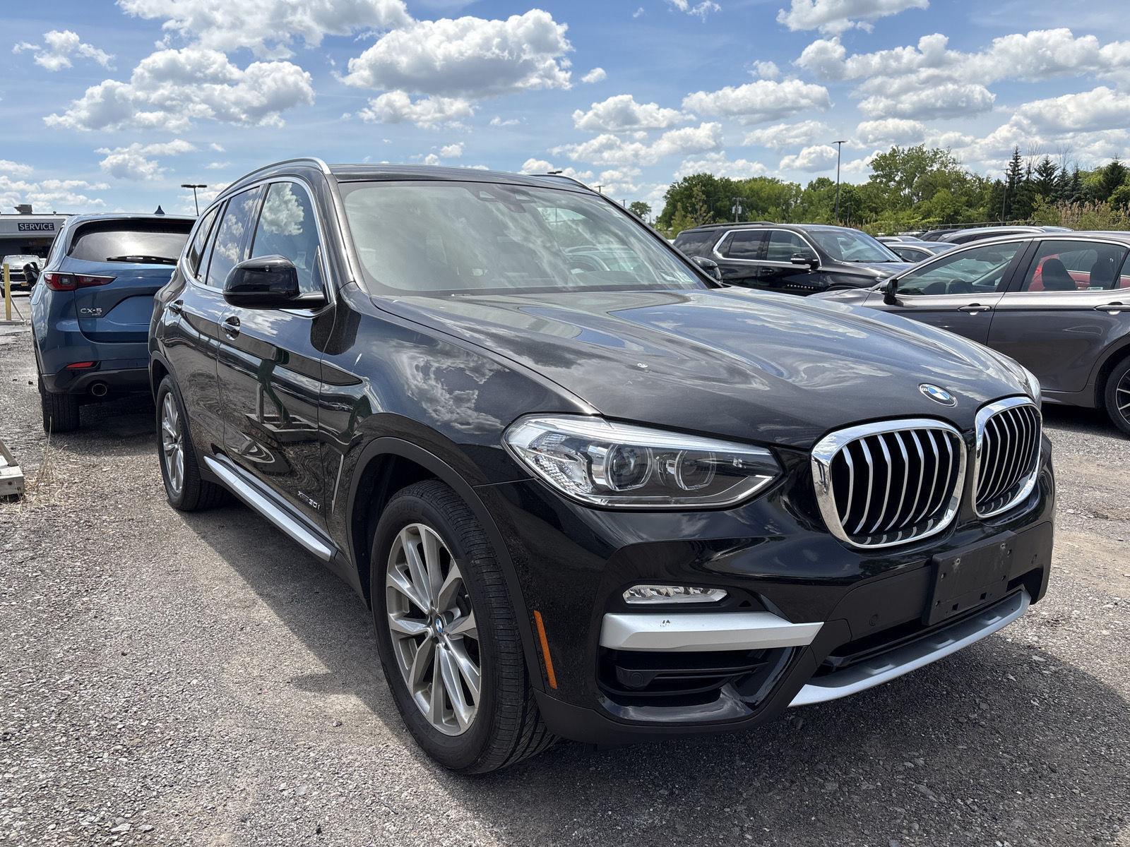 2018 BMW X3 xDrive30i's photo
