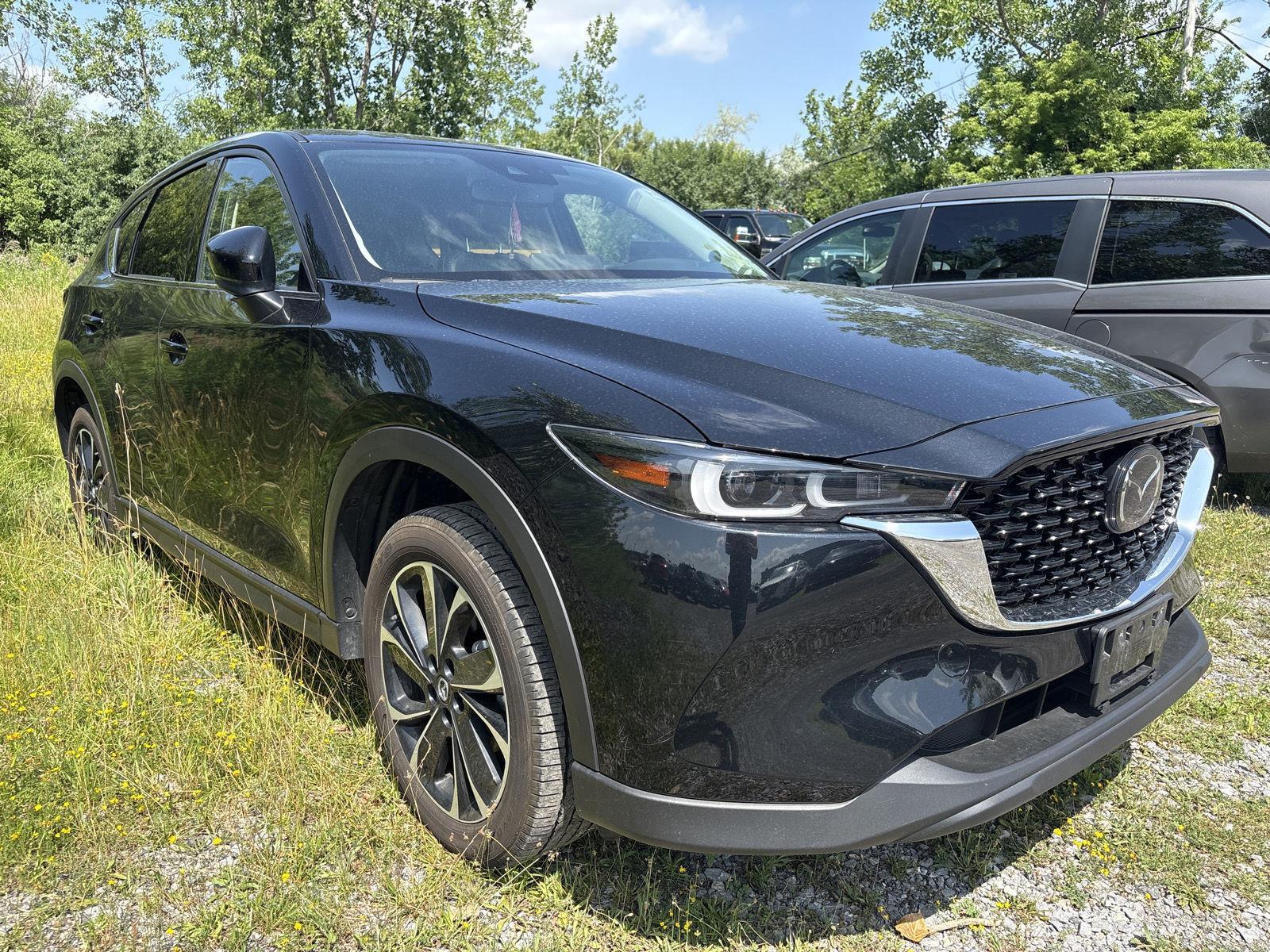 2023 Mazda CX-5 S Premium Plus package Auto AWD's photo