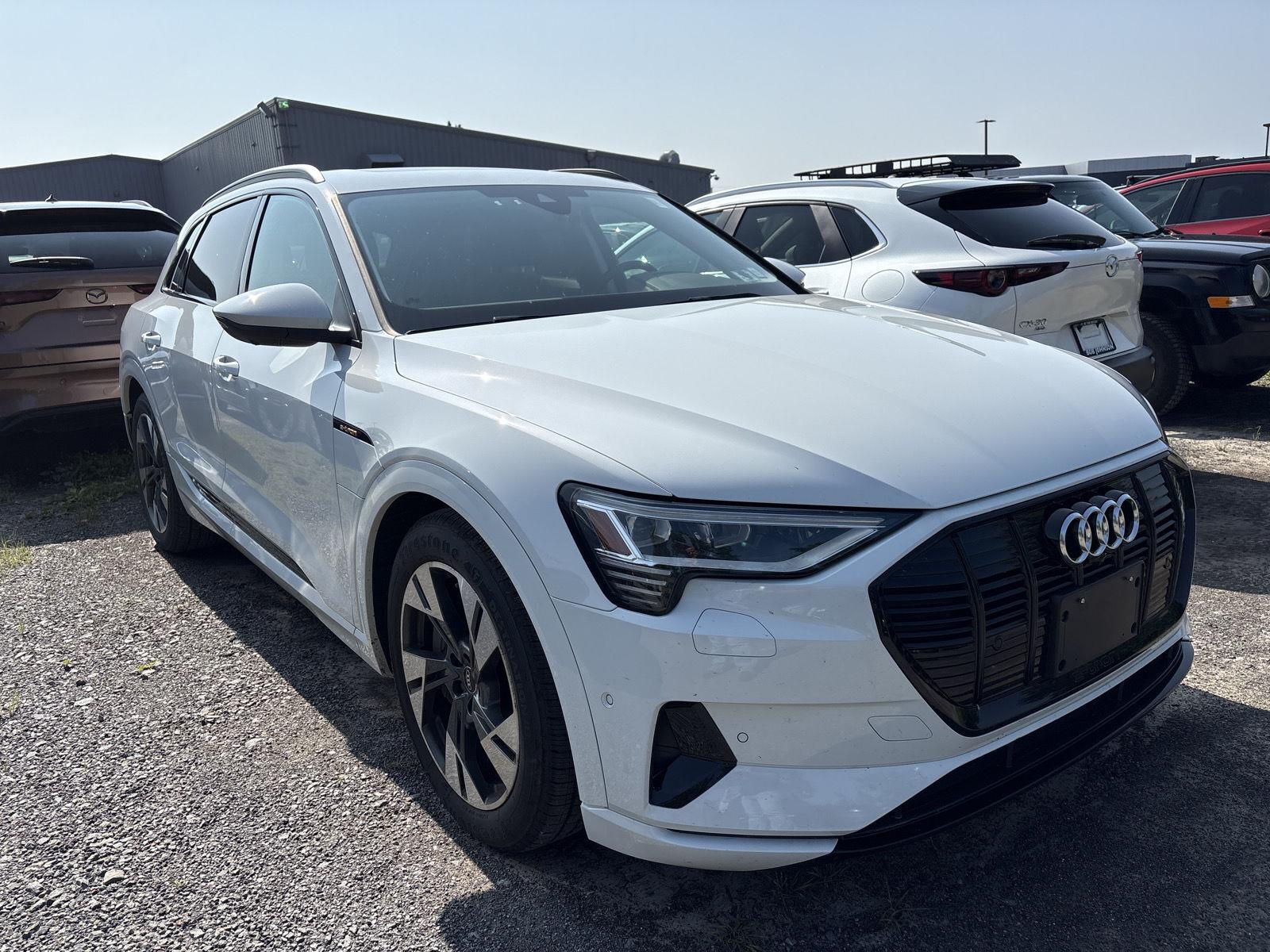2022 Audi e-tron Premium quattro AWD