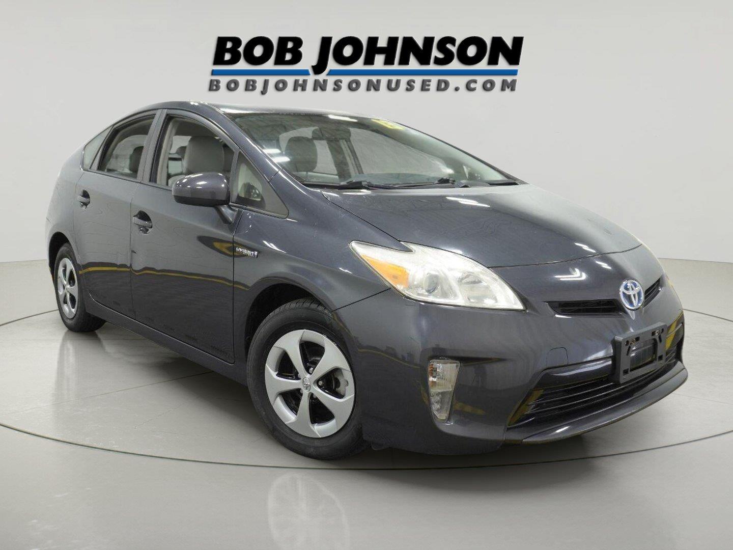 Winter Gray Metallic 2013 Toyota Prius Hatchback Front-Wheel Drive Continuously Variable Transmission