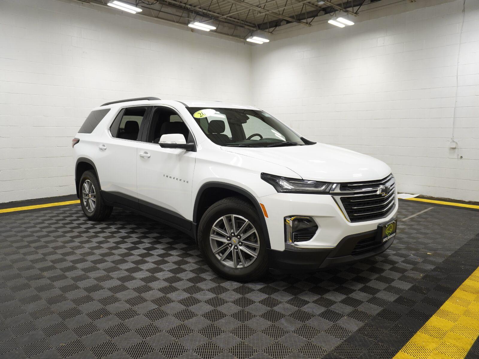  2023 Chevrolet Traverse LT Cloth FWD   