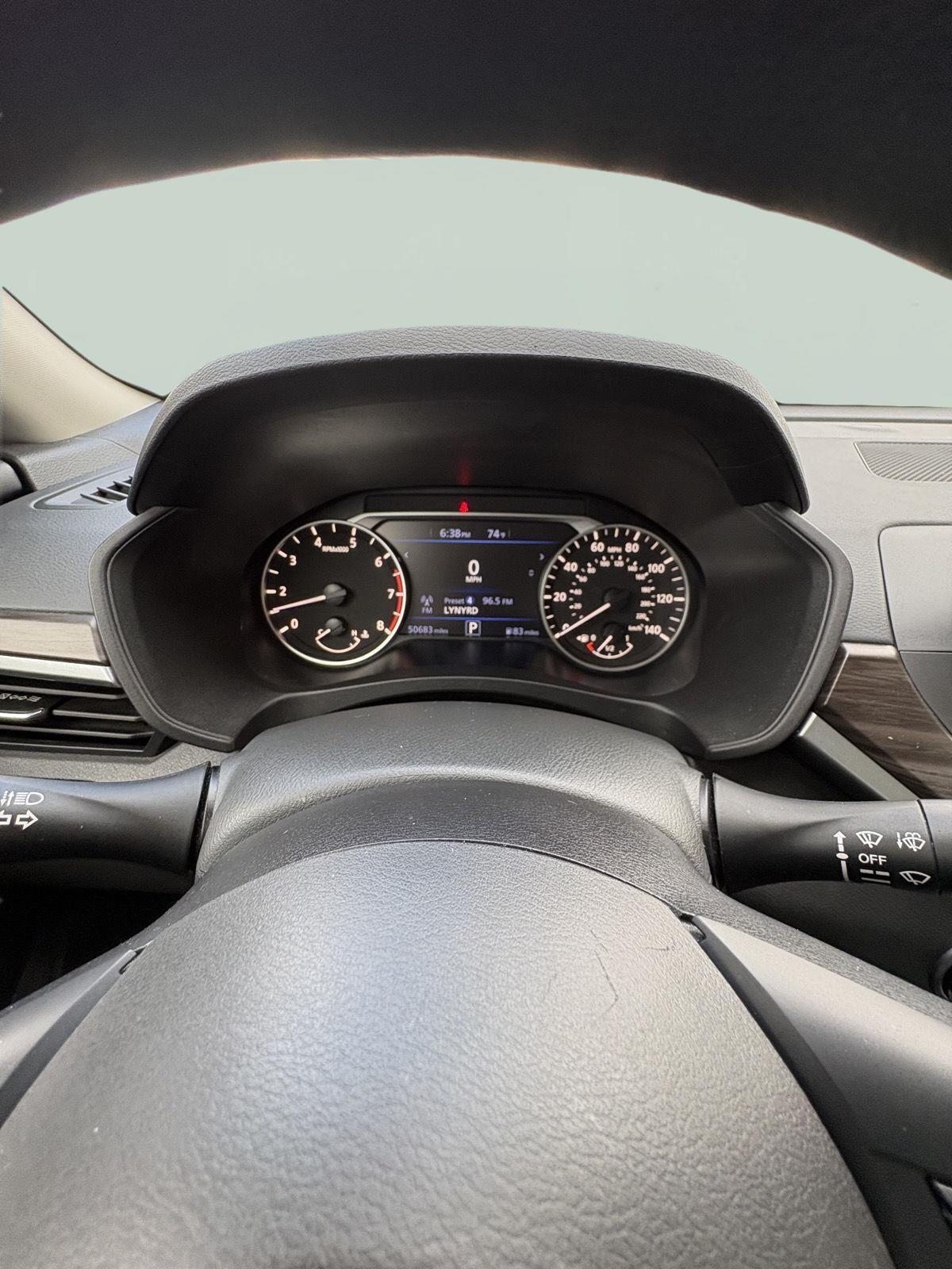 2024 Nissan Altima SV - Photo 14