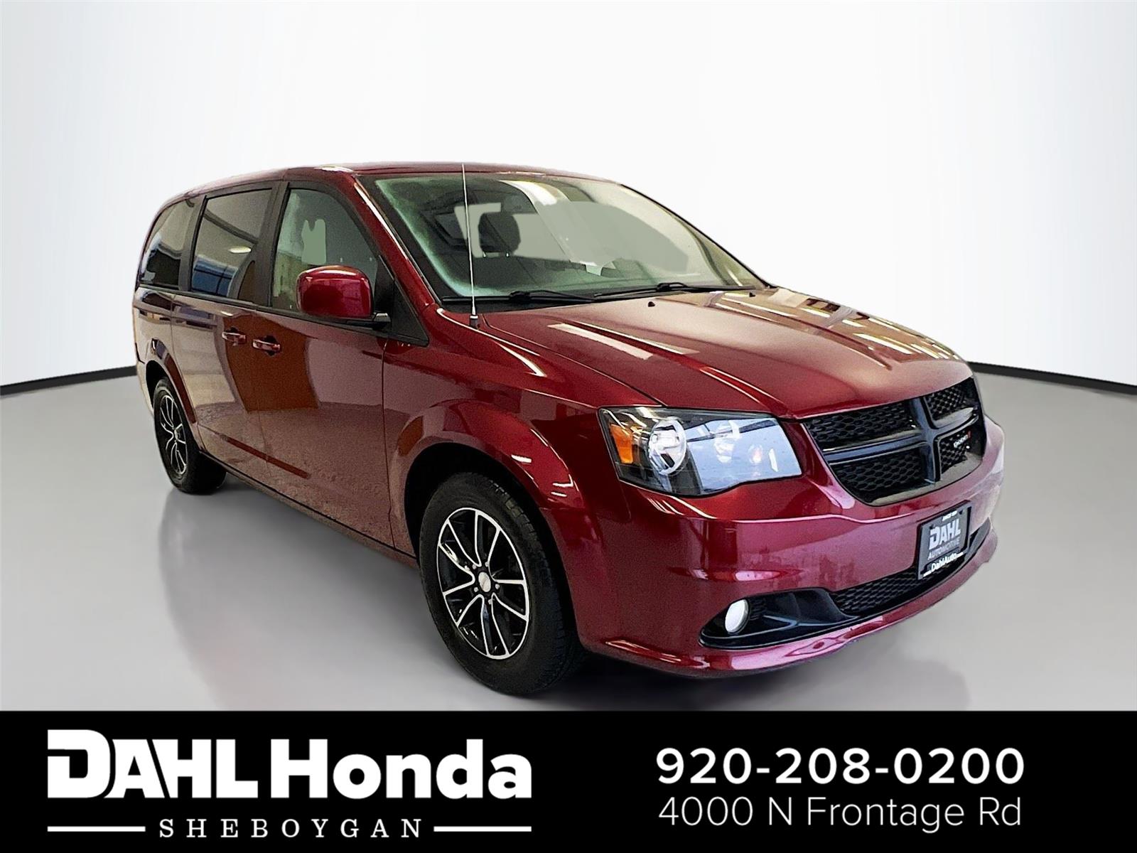 Octane Red Pearlcoat 2019 Dodge Grand Caravan SE Plus FWD Minivan Front-Wheel Drive 6-Speed Automatic