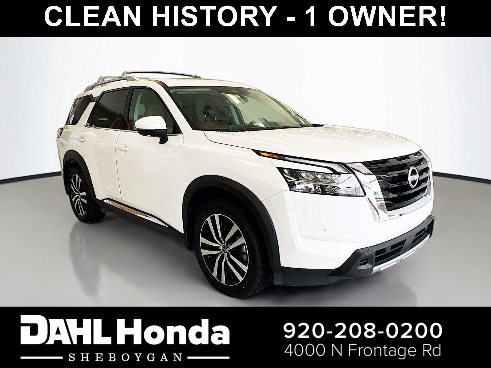 Pearl White Tricoat 2024 Nissan Pathfinder SUV / Crossover Front-Wheel Drive Automatic