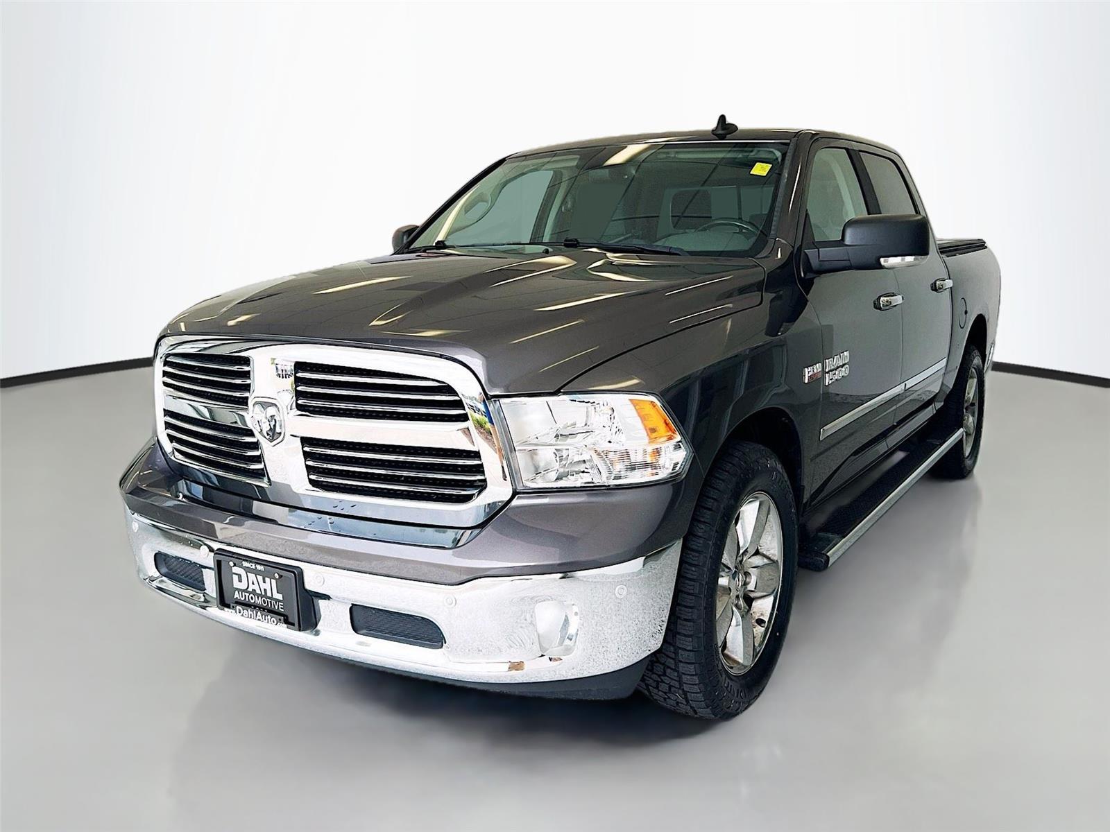 View vehicle photo 4