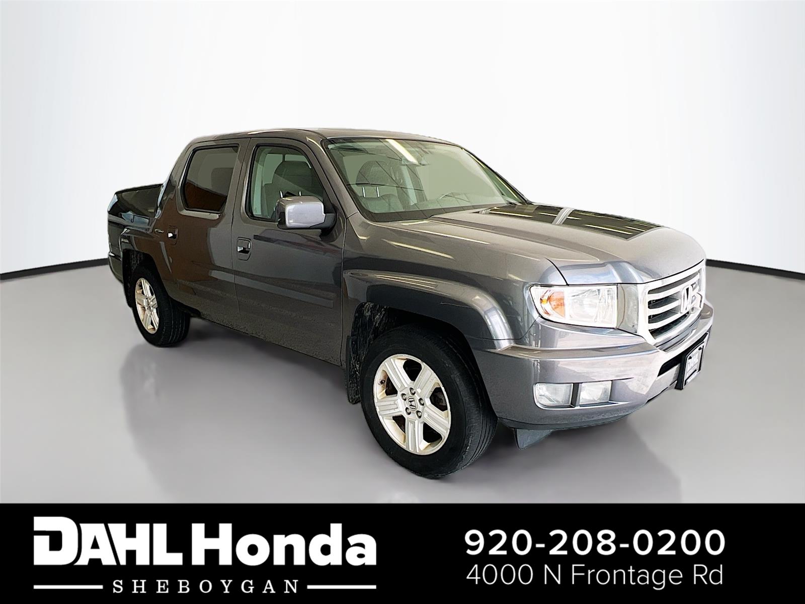 Alabaster Silver Metallic 2014 Honda Ridgeline Pickup Truck Four-Wheel Drive Automatic
