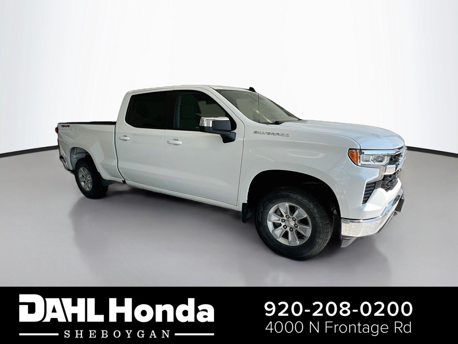 Summit White 2025 Chevrolet Silverado 1500 Pickup Truck Four-Wheel Drive 8-Speed Automatic