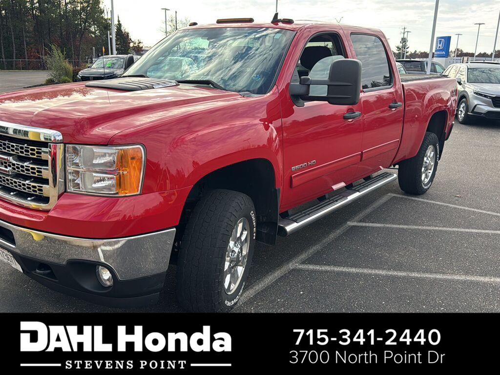 2014 GMC Sierra 2500HD Pickup Truck Four-Wheel Drive