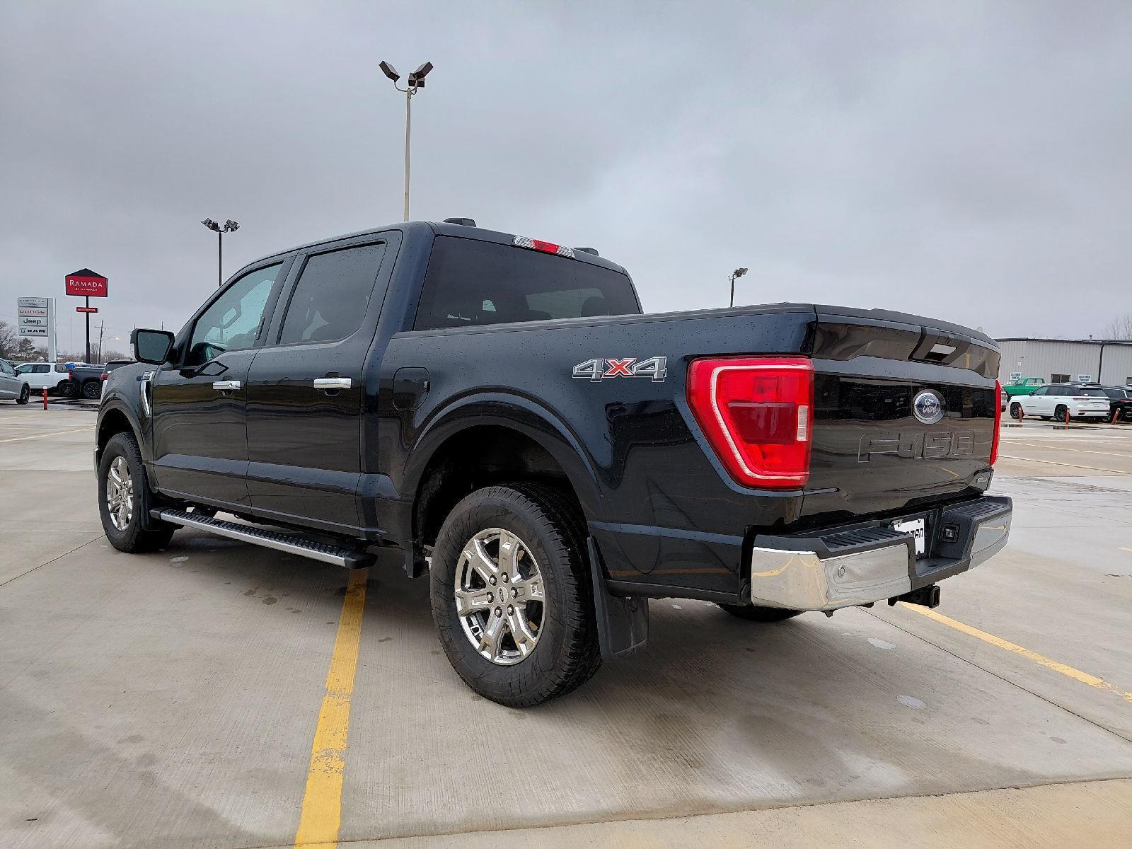 View vehicle photo 3