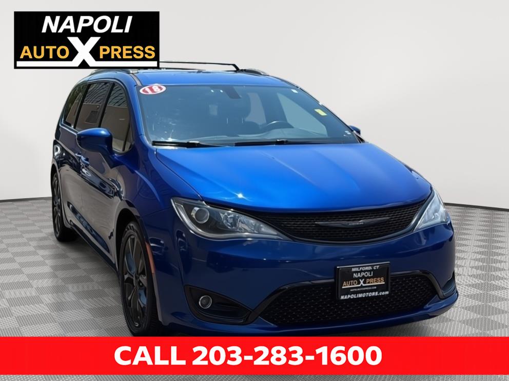 Ocean Blue Metallic 2018 Chrysler Pacifica Minivan Front-Wheel Drive 9-Speed Automatic