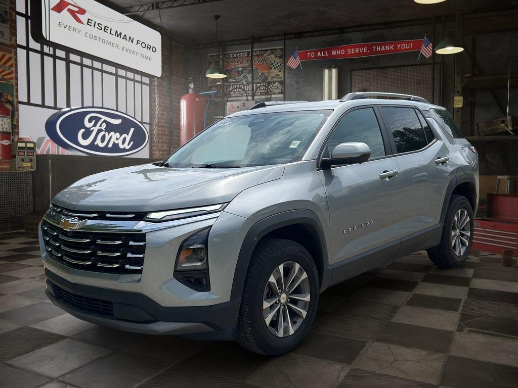 Sterling Gray Metallic 2025 Chevrolet Equinox SUV / Crossover Front-Wheel Drive Continuously Variable Transmission