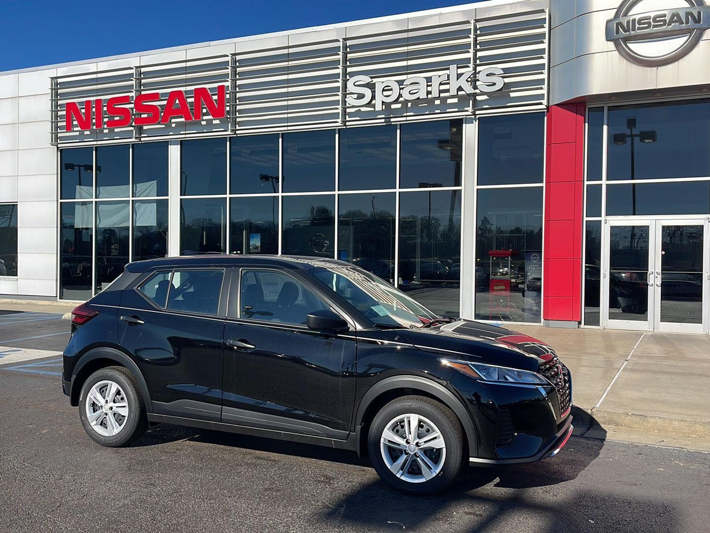 2025 Nissan KICKS PLAY Base