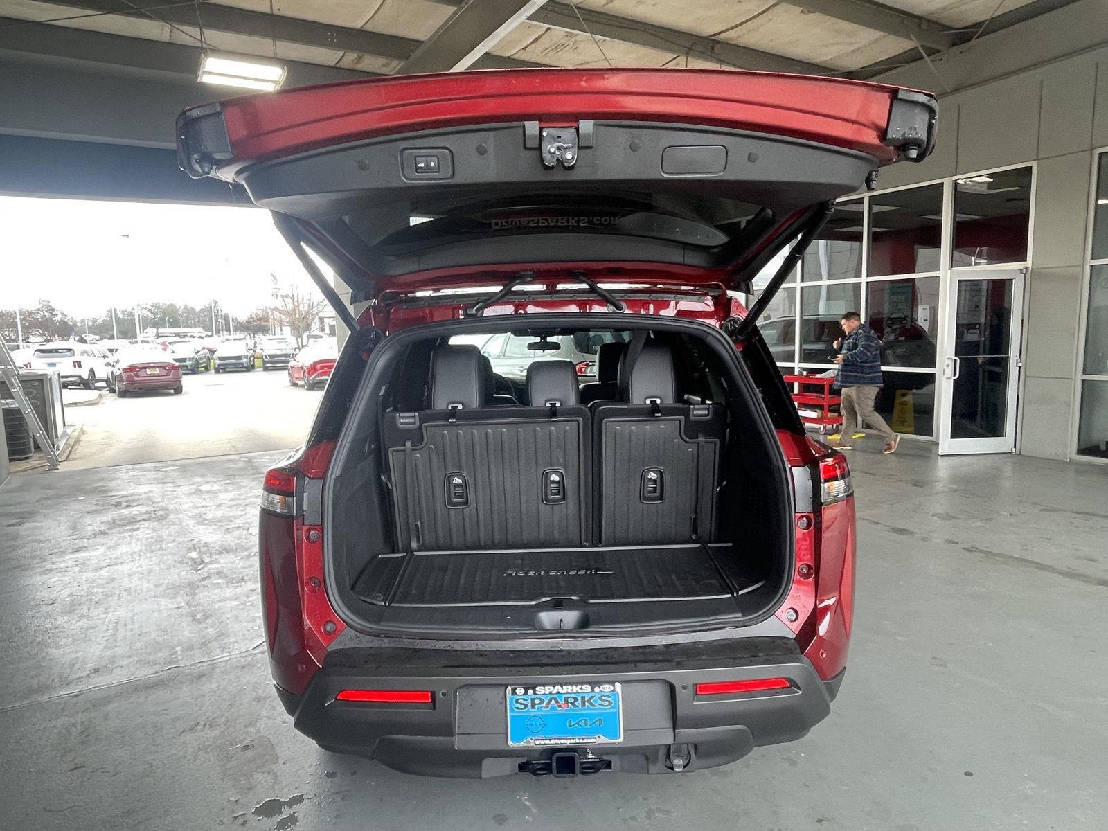 2025 Nissan Pathfinder Rock Creek - Photo 12