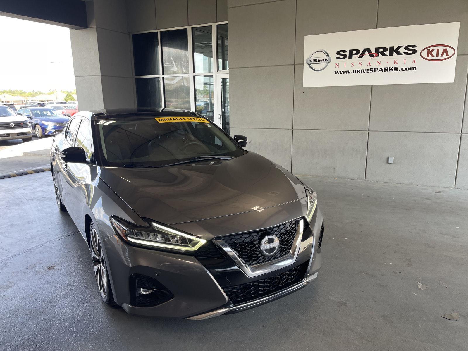 2023 Nissan Maxima Platinum's photo