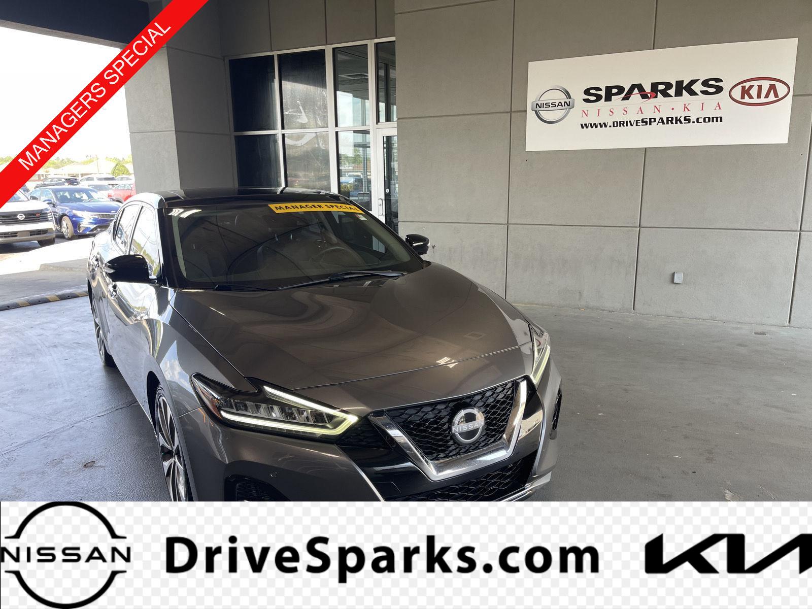 2023 Nissan Maxima Platinum's photo