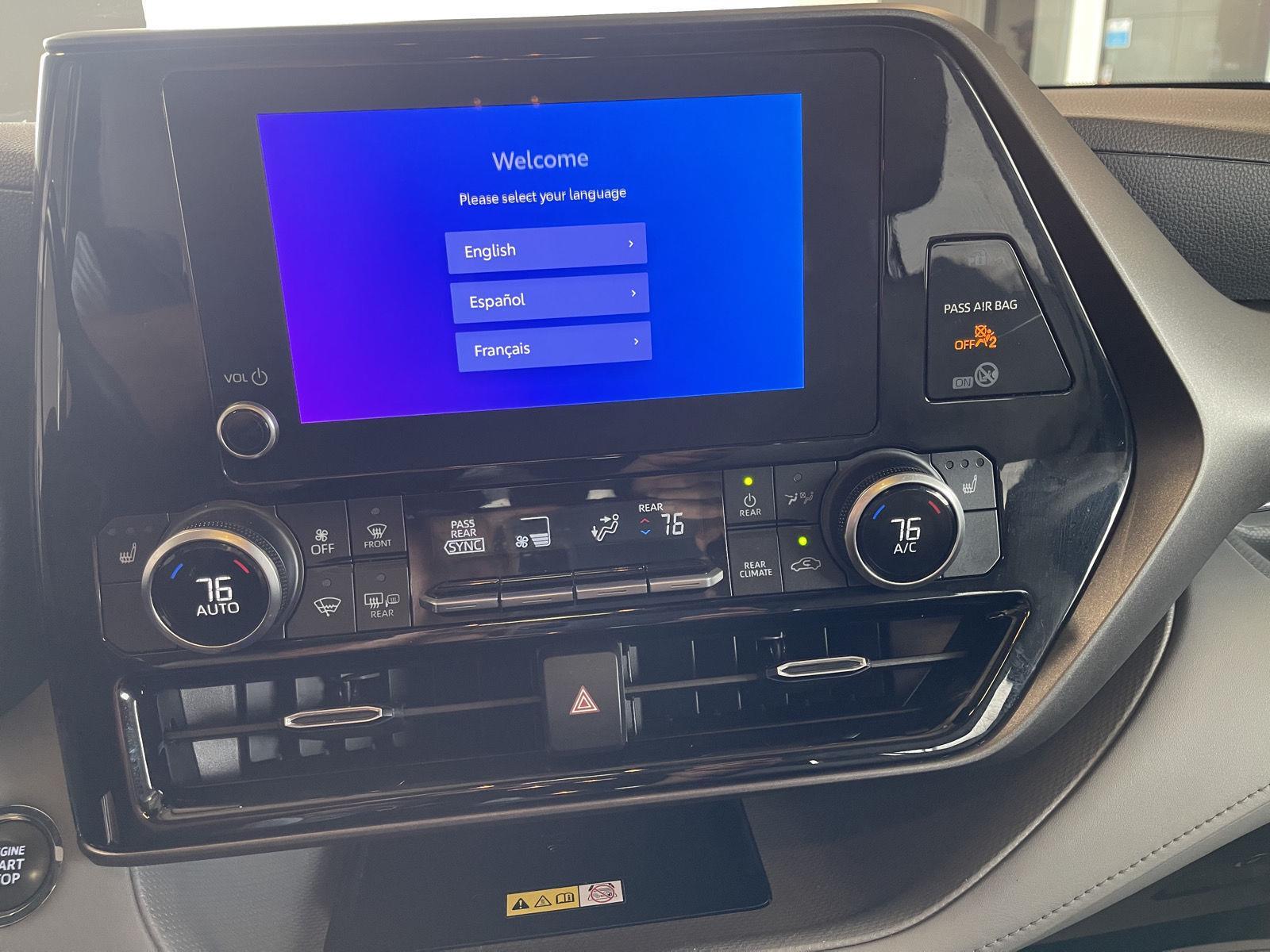 2023 Toyota Highlander XLE - Photo 8