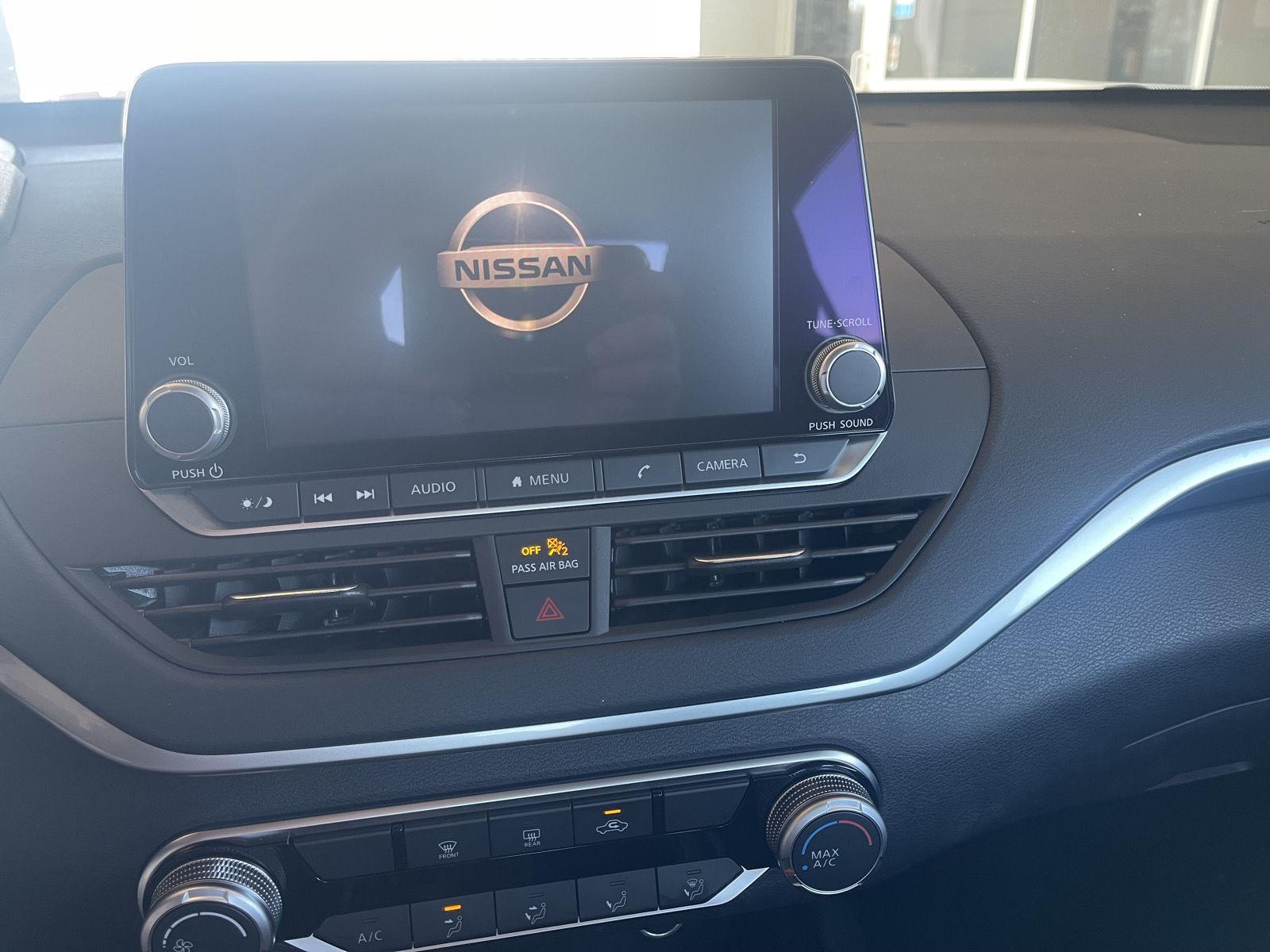 2022 Nissan Altima SV - Photo 8