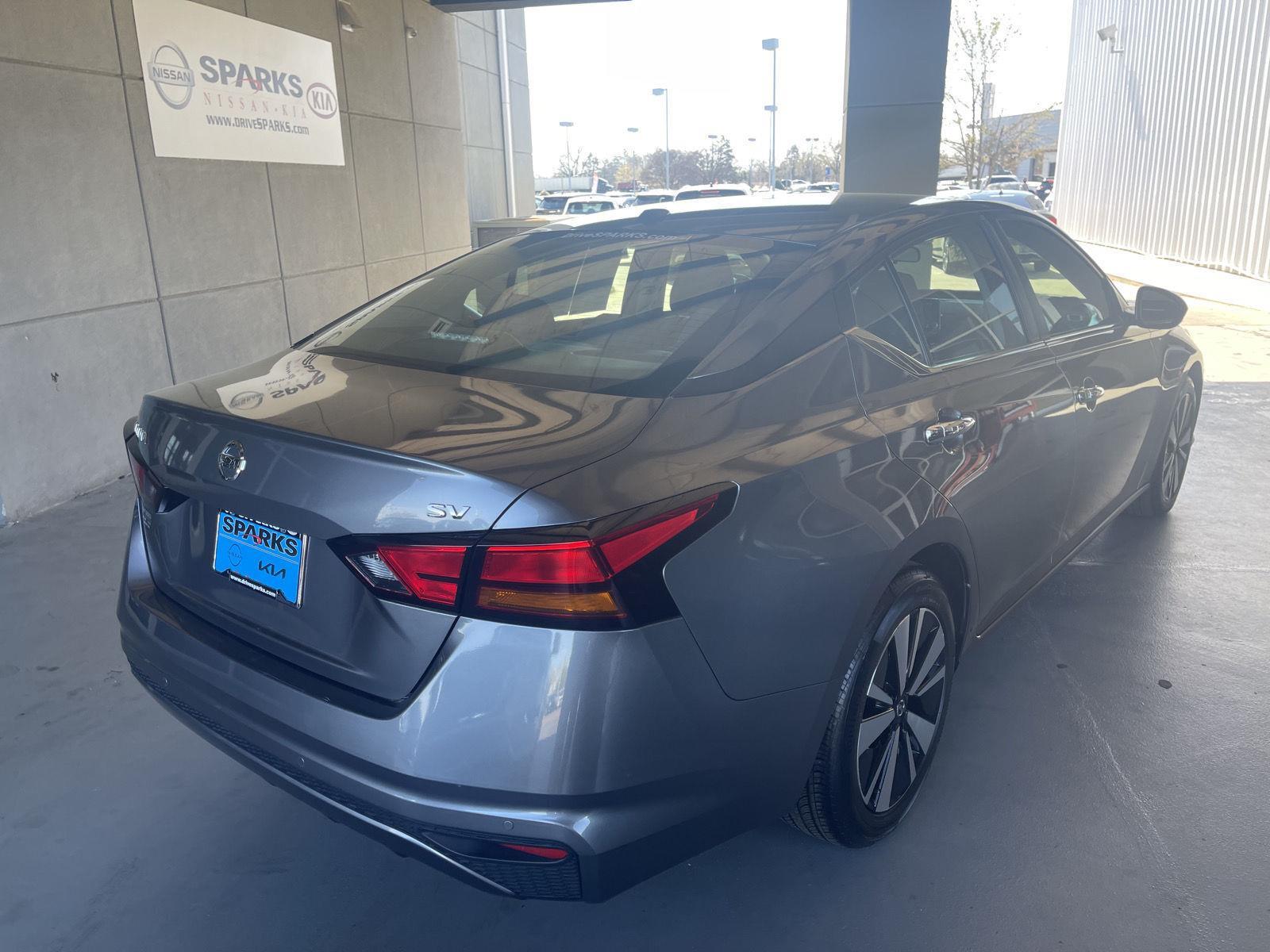 2022 Nissan Altima SV - Photo 13