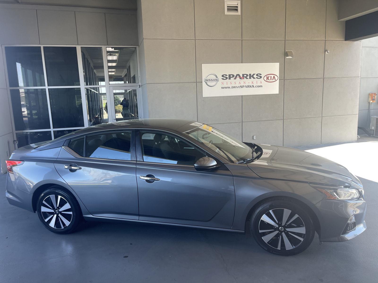 2022 Nissan Altima SV - Photo 14