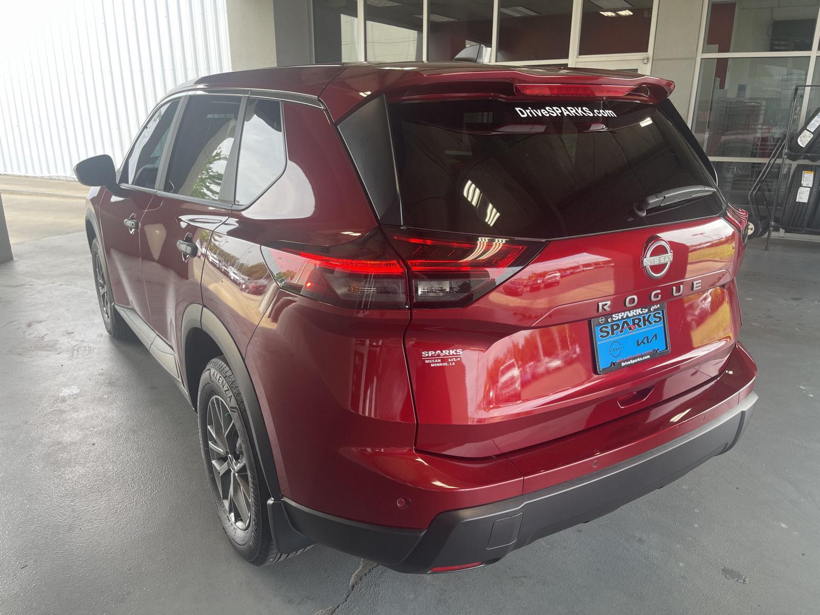 2025 Nissan Rogue S - Photo 10