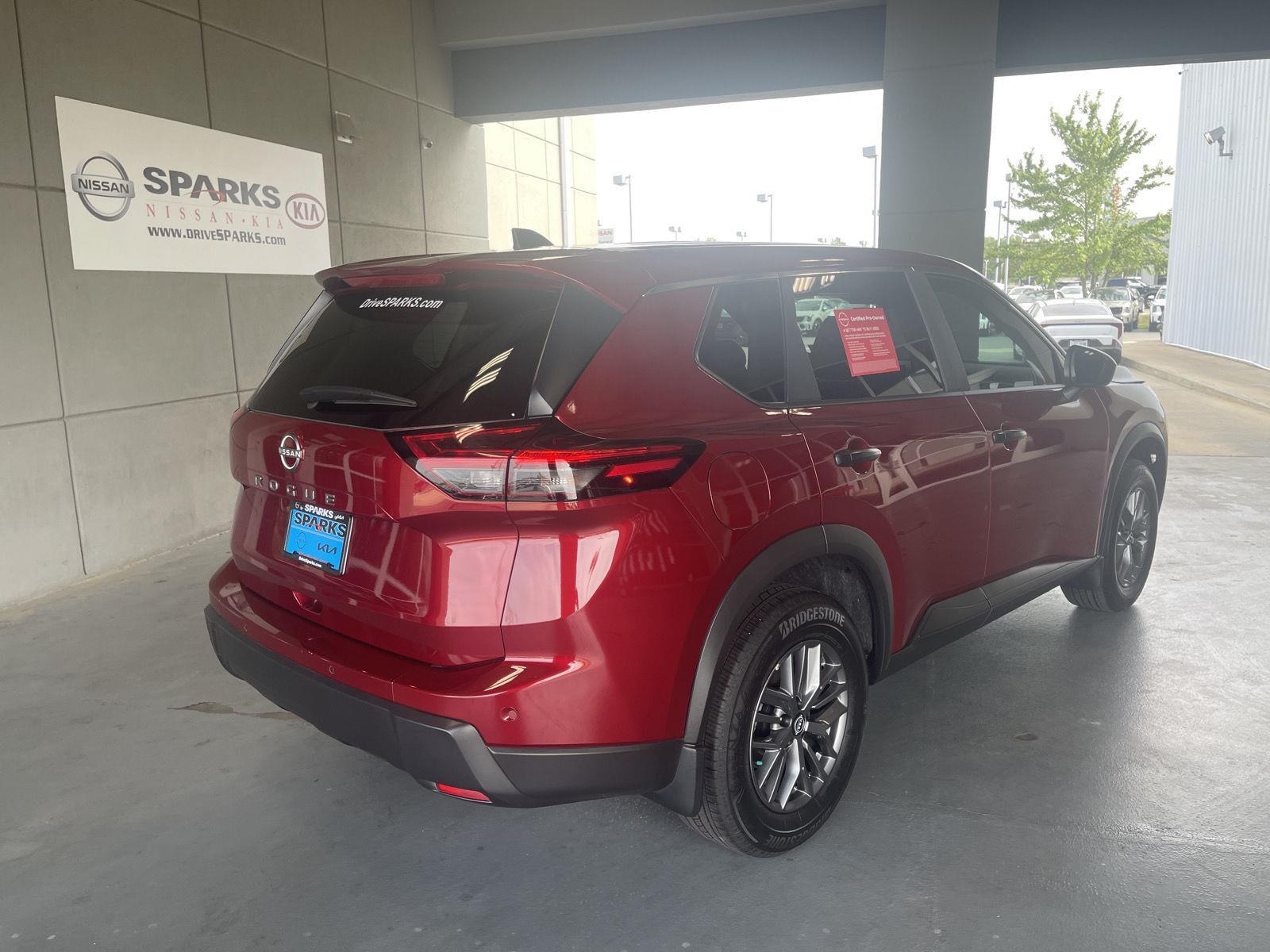 2025 Nissan Rogue S - Photo 11