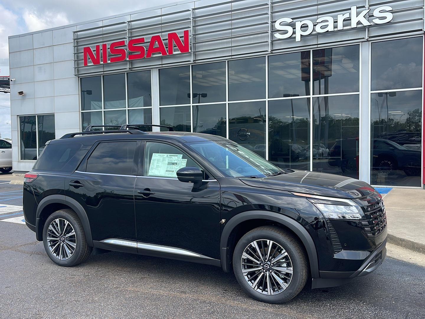 2026 Nissan Pathfinder Platinum 2WD's photo