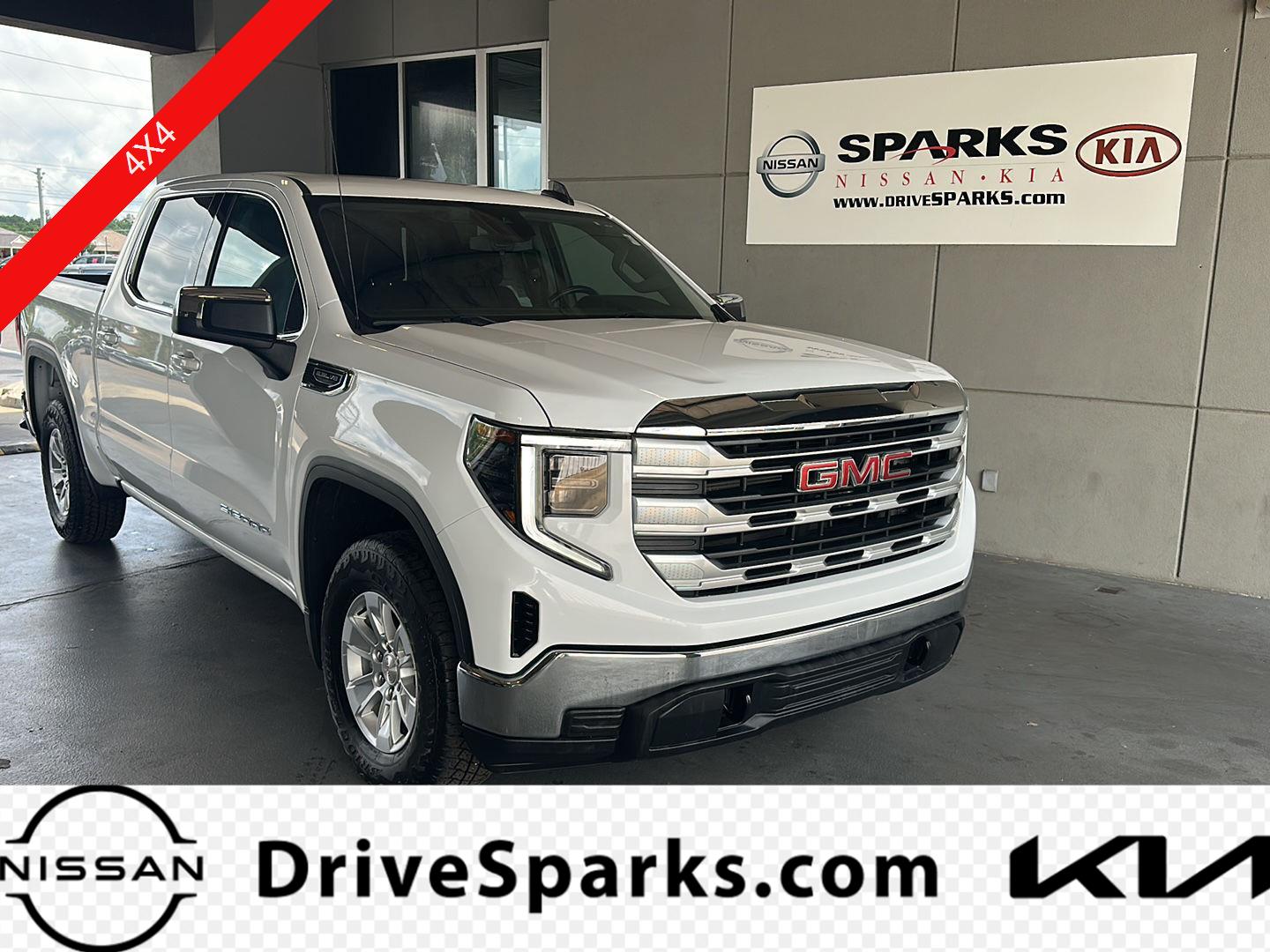 2023 GMC Sierra 4WD Crew Cab Short Box SLE's photo